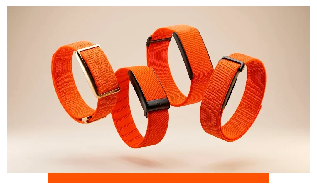 pros and cons screenless activity trackers