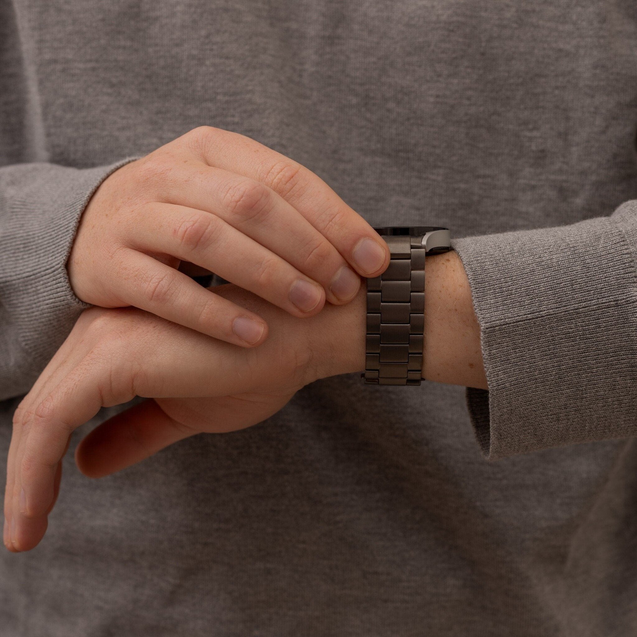 Bracelet titane Samsung Galaxy Watch 5 - 40mm (gris)