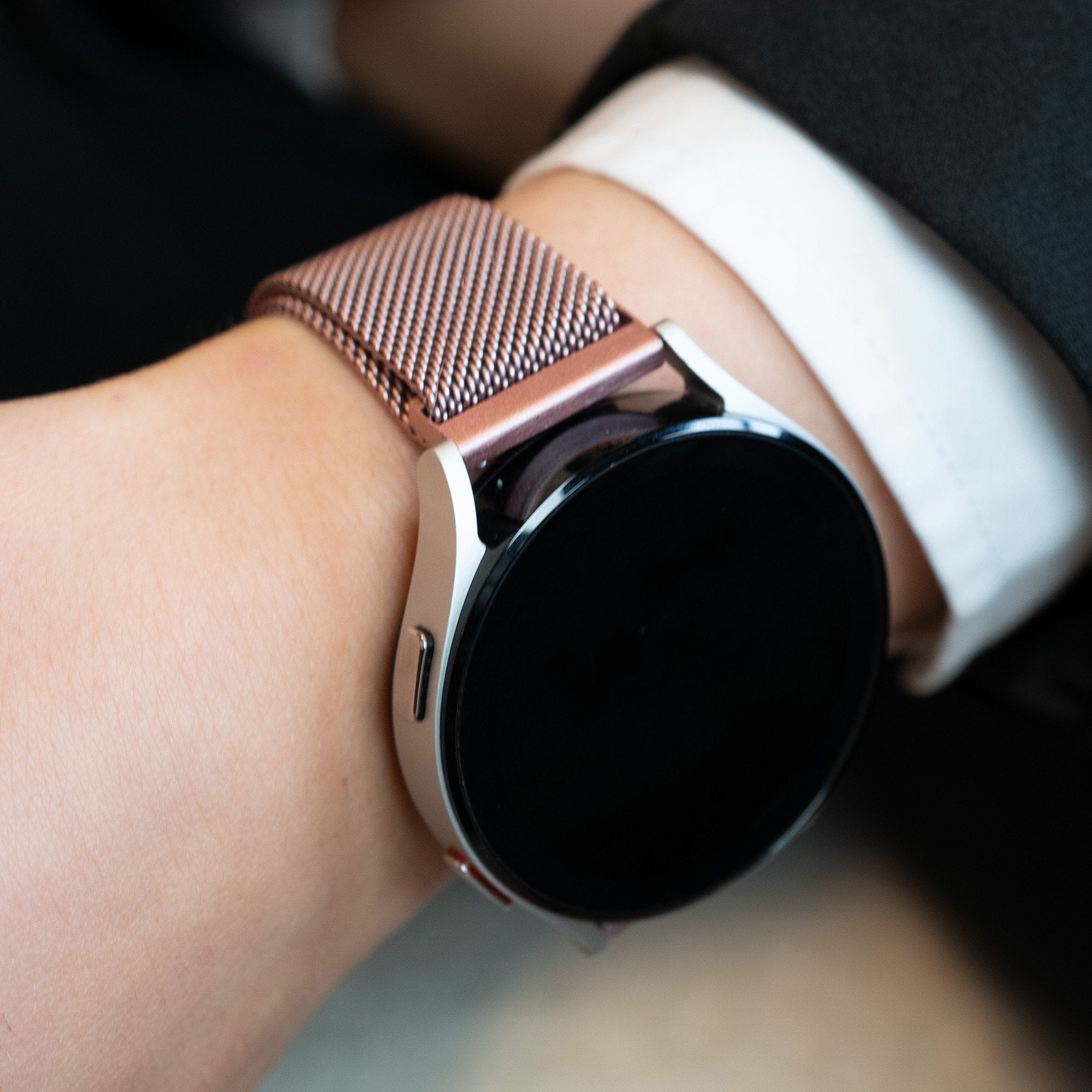 Bandz Bracelet milanais Garmin Venu SQ (rose or)