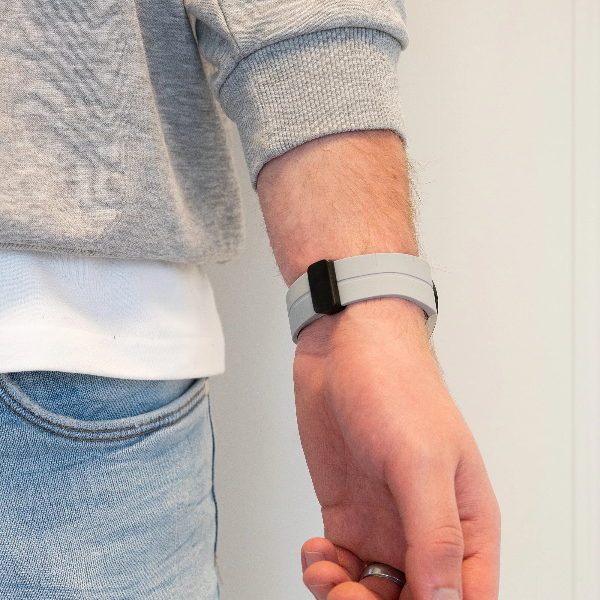 Bandz Samsung Galaxy Watch 5 Pro Silicone Strap with D-Buckle (Grey)