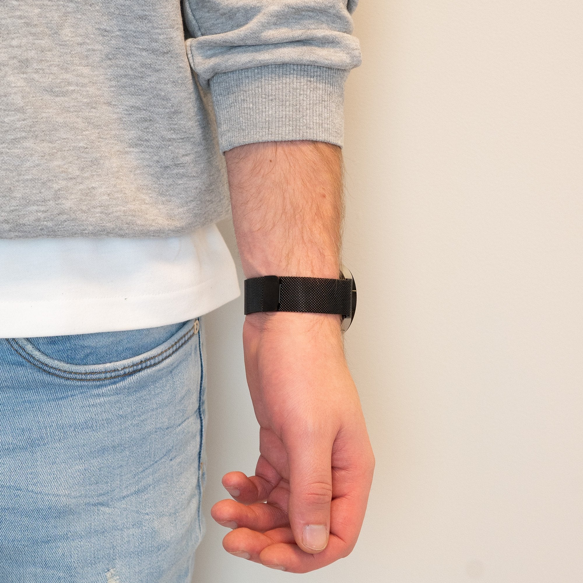 Bandz Samsung Galaxy Watch 6 Classic 43mm Milanese Loop Strap (Black)