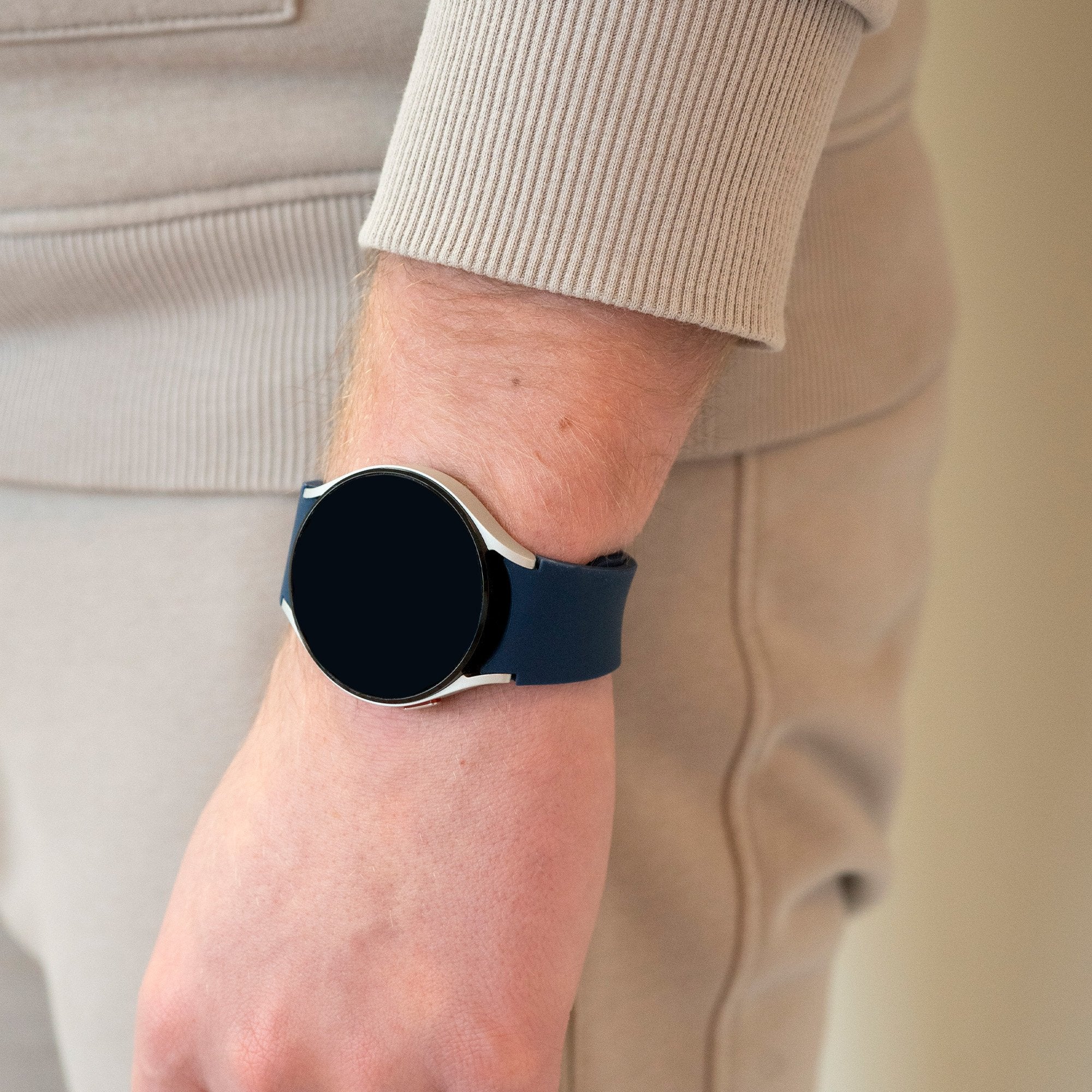 Bracelet silicone 'One push' Samsung Galaxy Watch 4 40mm (bleu foncé)