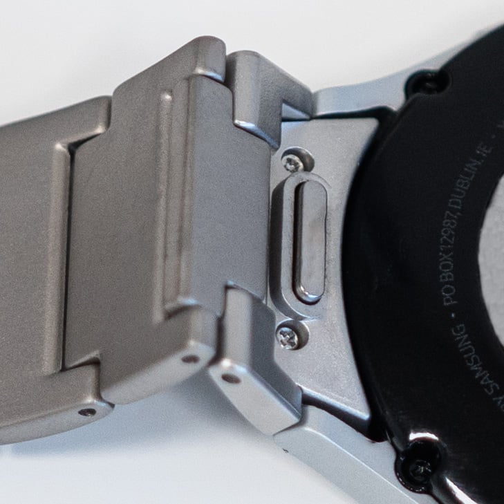 Samsung Galaxy Watch 5 Pro 'One Push' Titanium Strap (Silver)