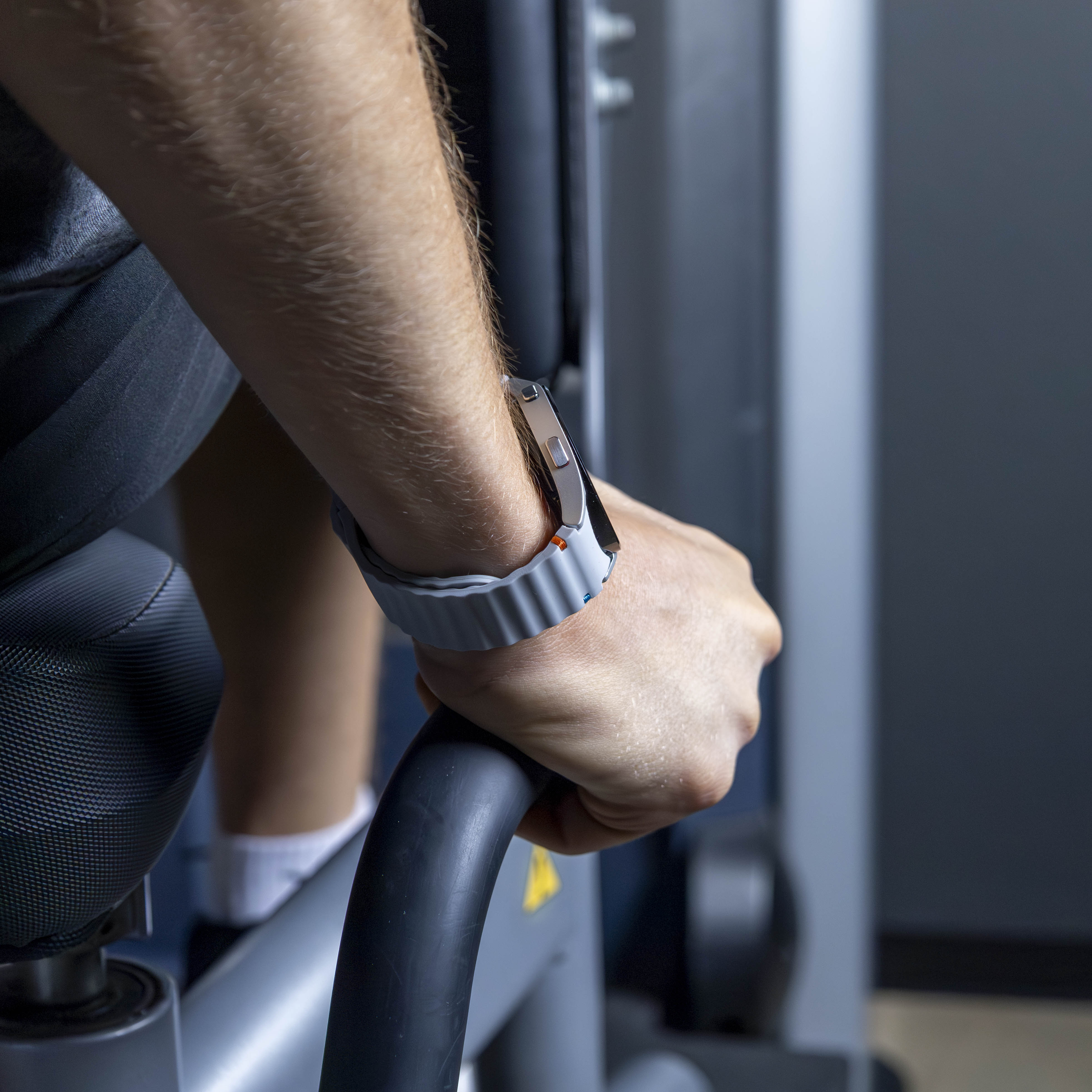 Samsung Galaxy Watch 4 Classic 46mm Wave Strap (Light Gray)