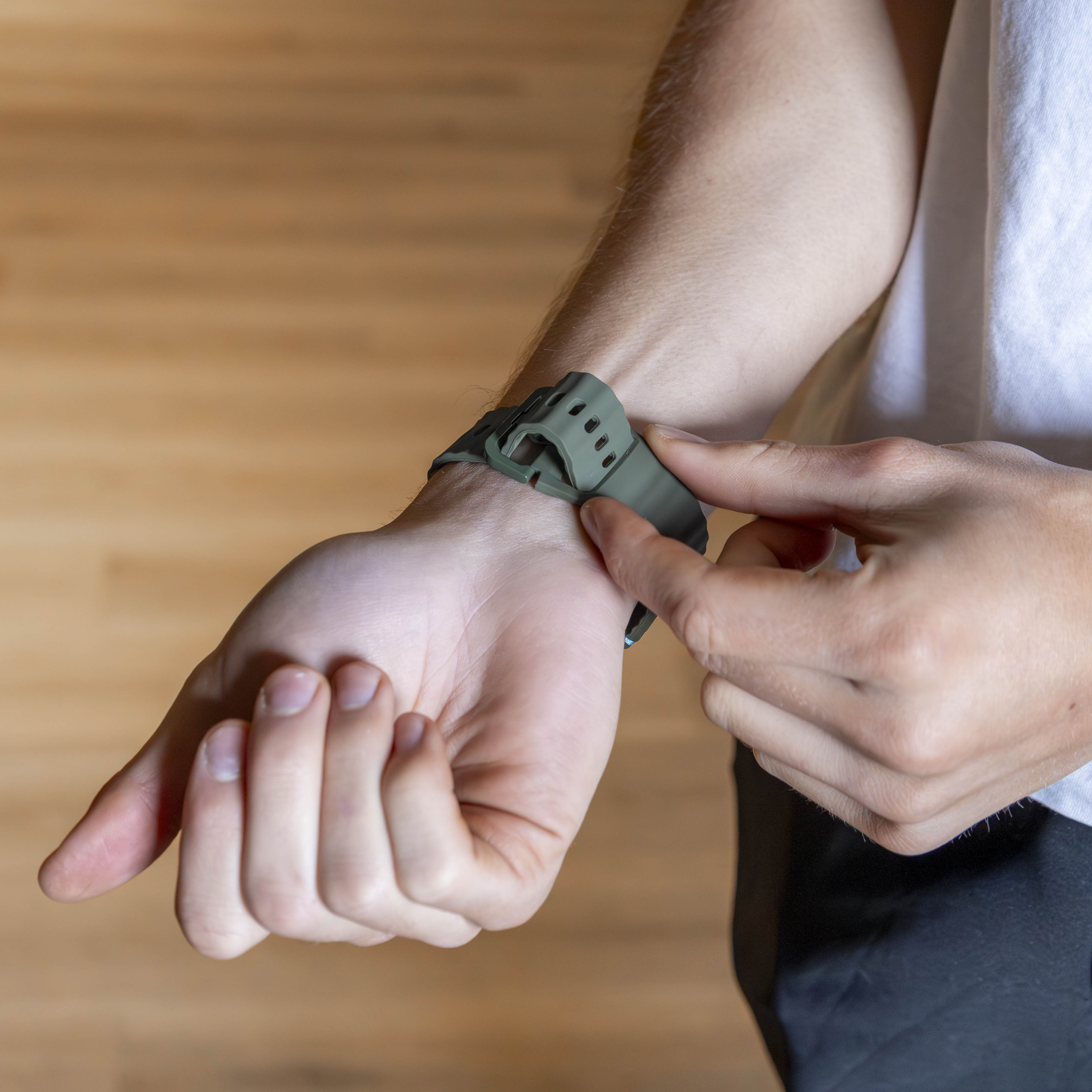 Samsung Galaxy Watch Ultra Wave Silicone Strap (Army green)