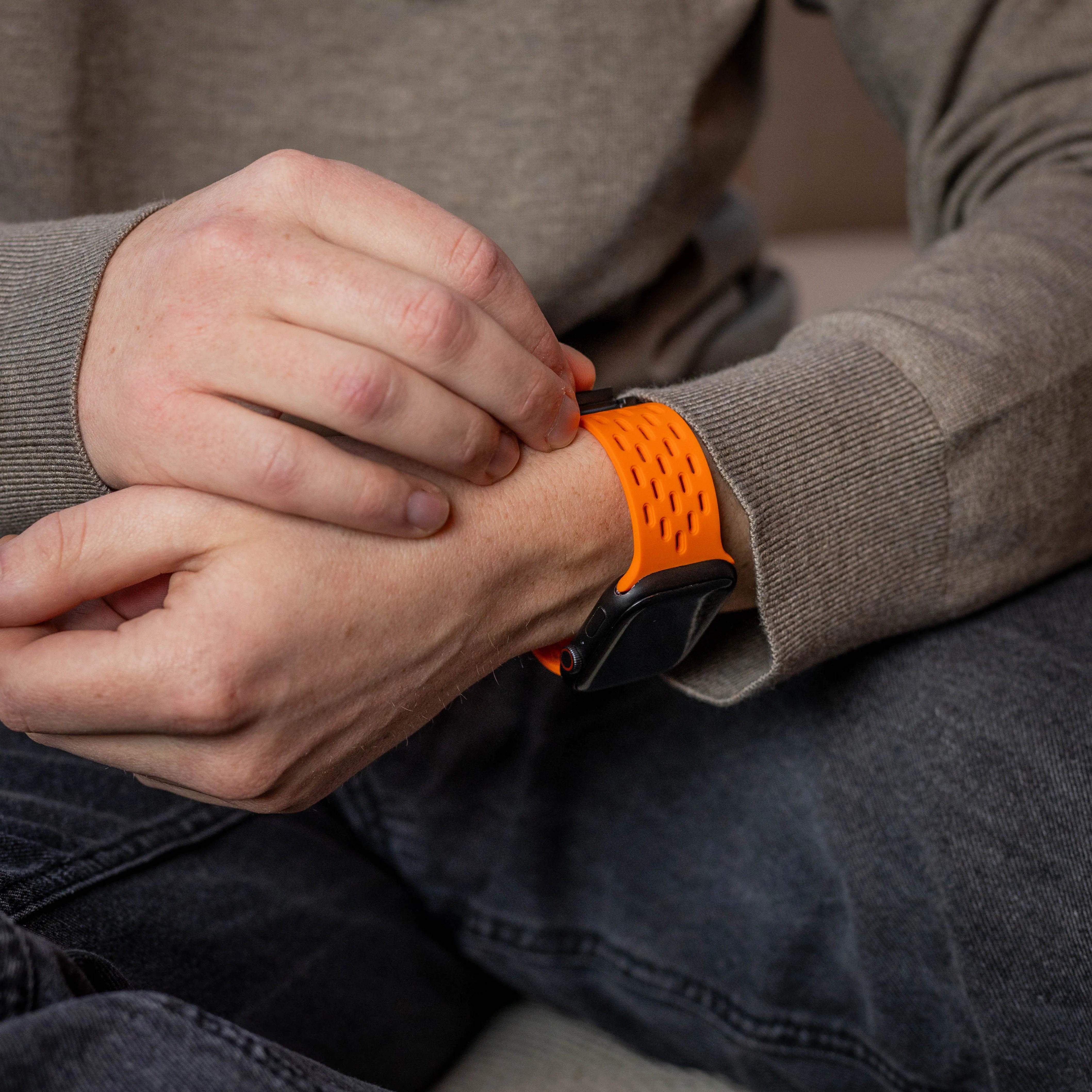 Apple Watch Silicone Air Strap with P-Buckle (Orange)