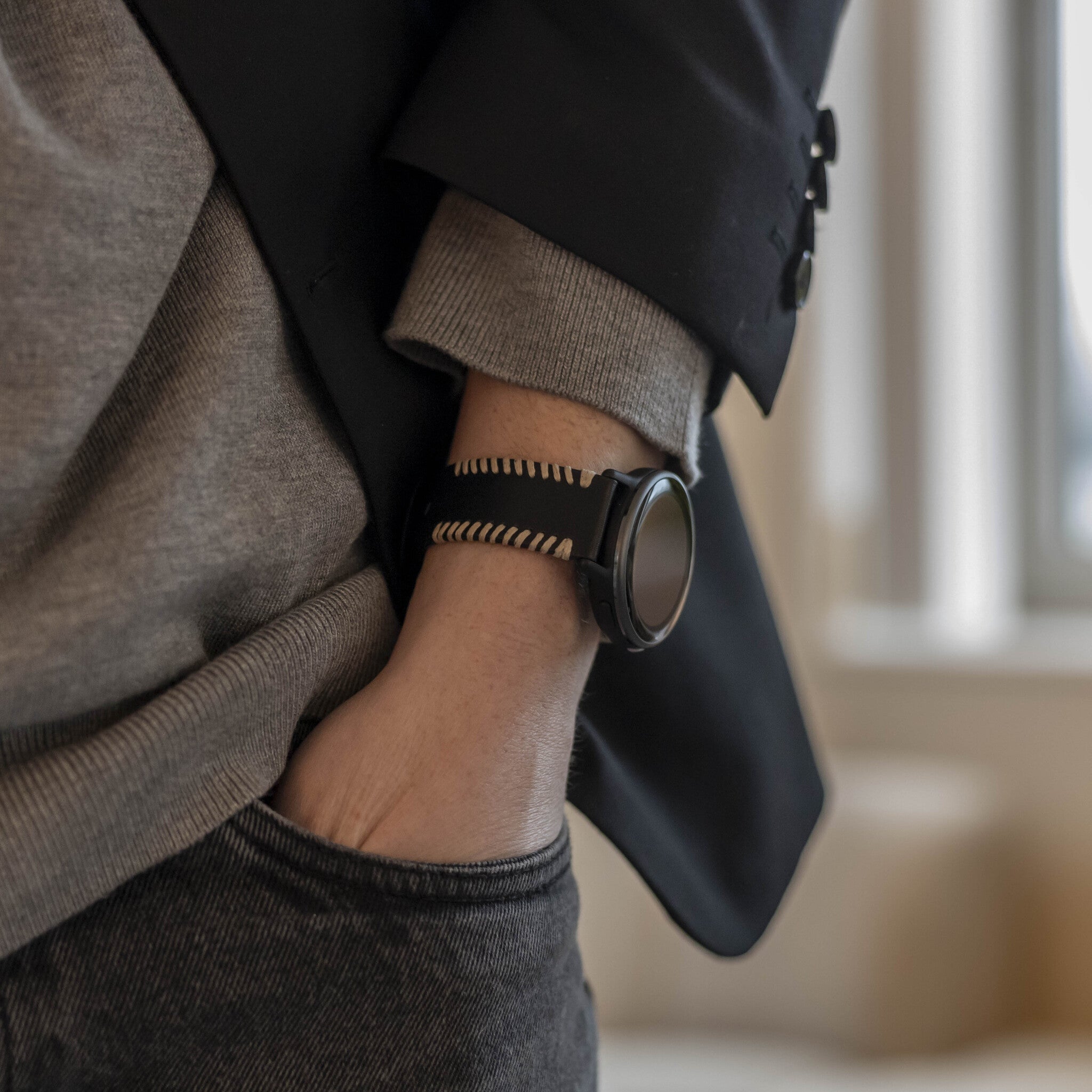 Bracelet en cuir cousu Polar Ignite 2 (noir)