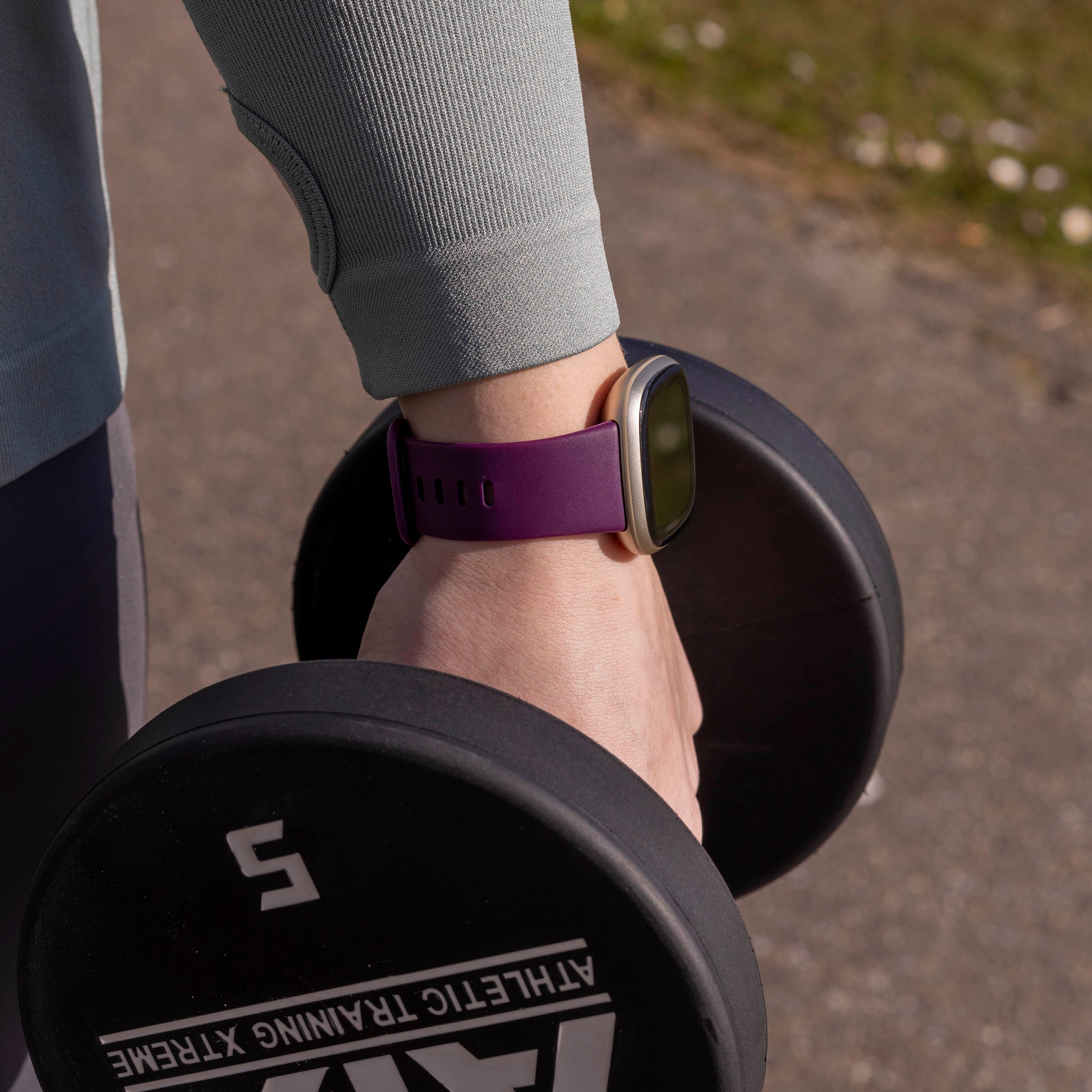 Bracelet silicone classique Fitbit Versa 3 (violet foncé)