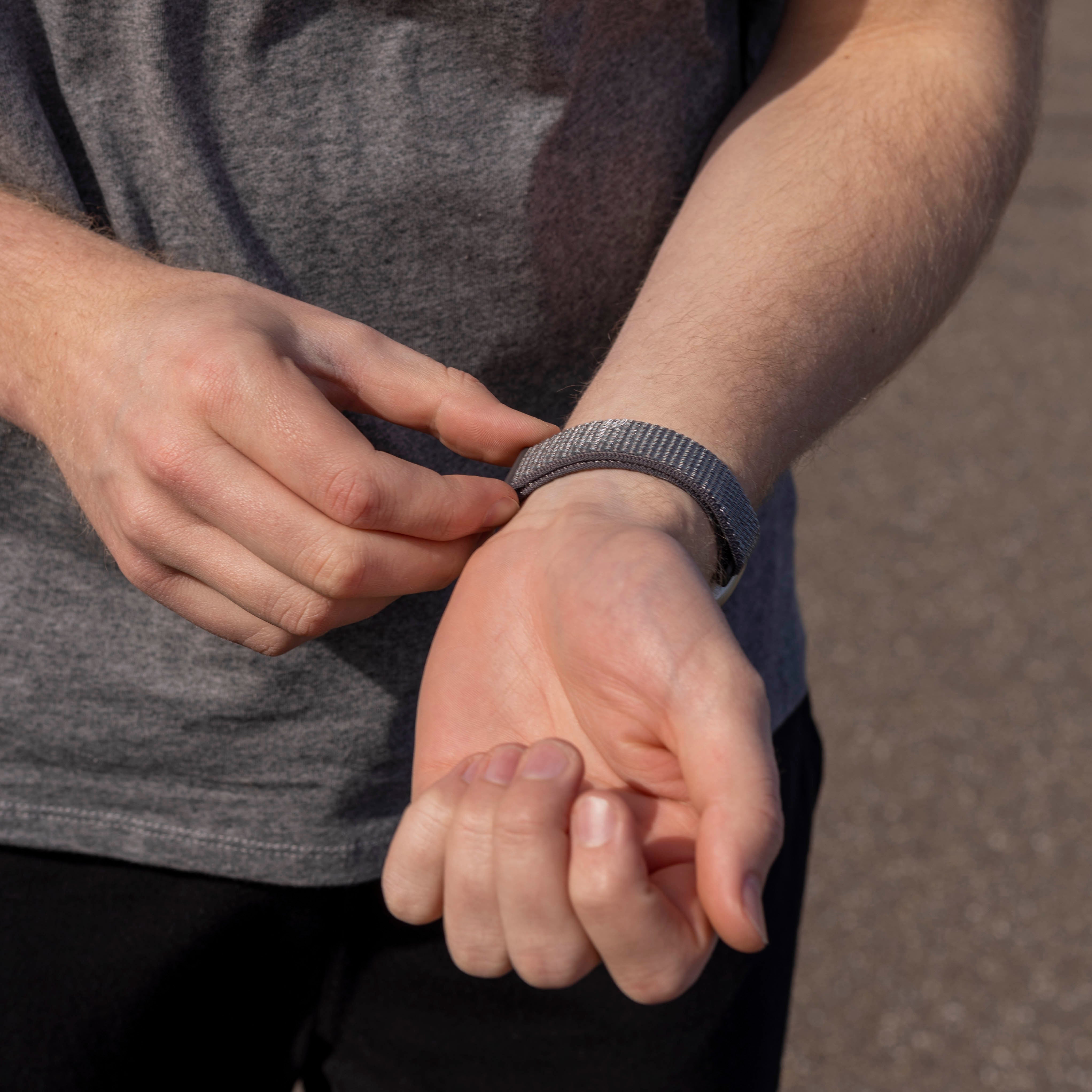 Bracelet nylon Fitbit Versa 3 (gris-vert)