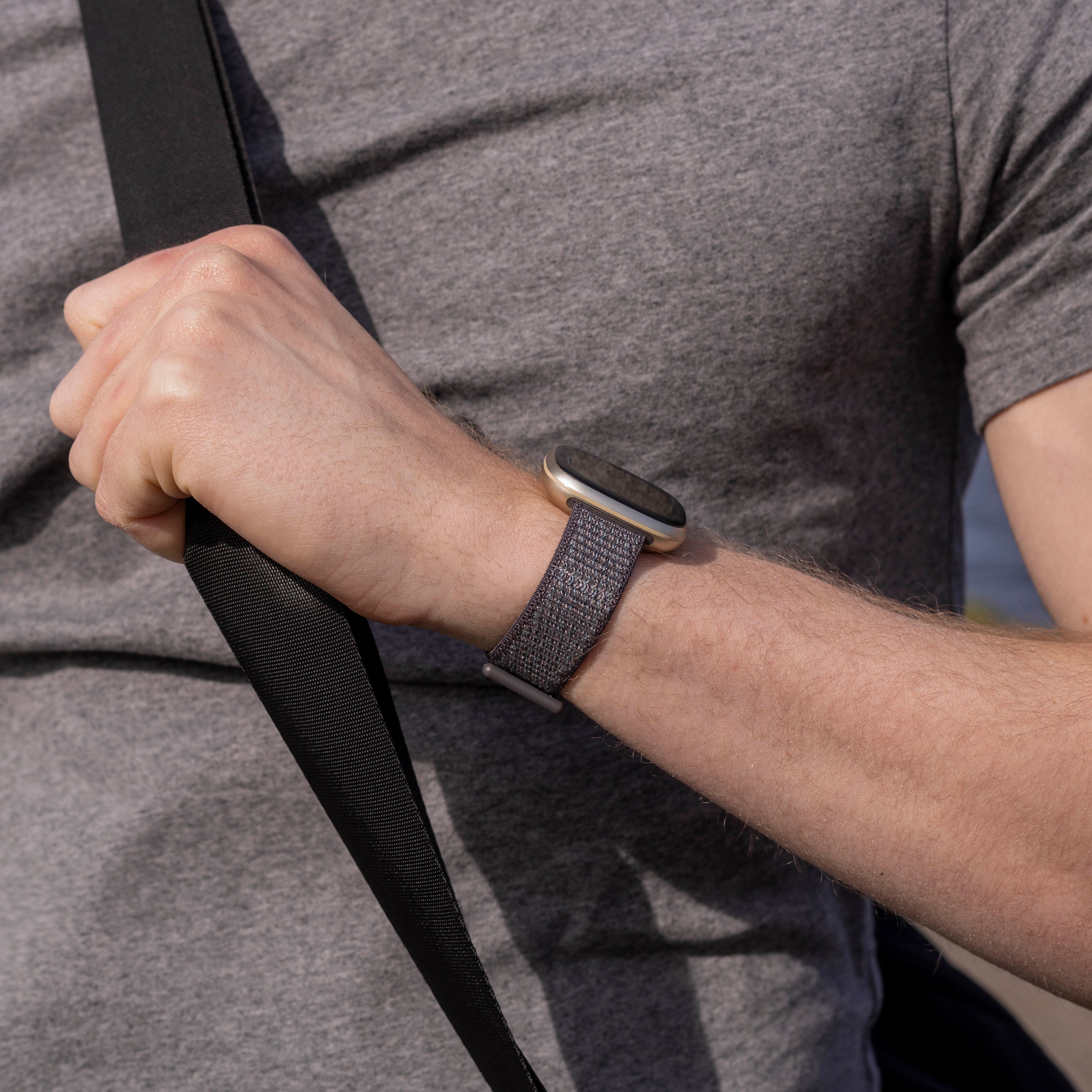 Bracelet nylon Fitbit Sense (gris-vert)