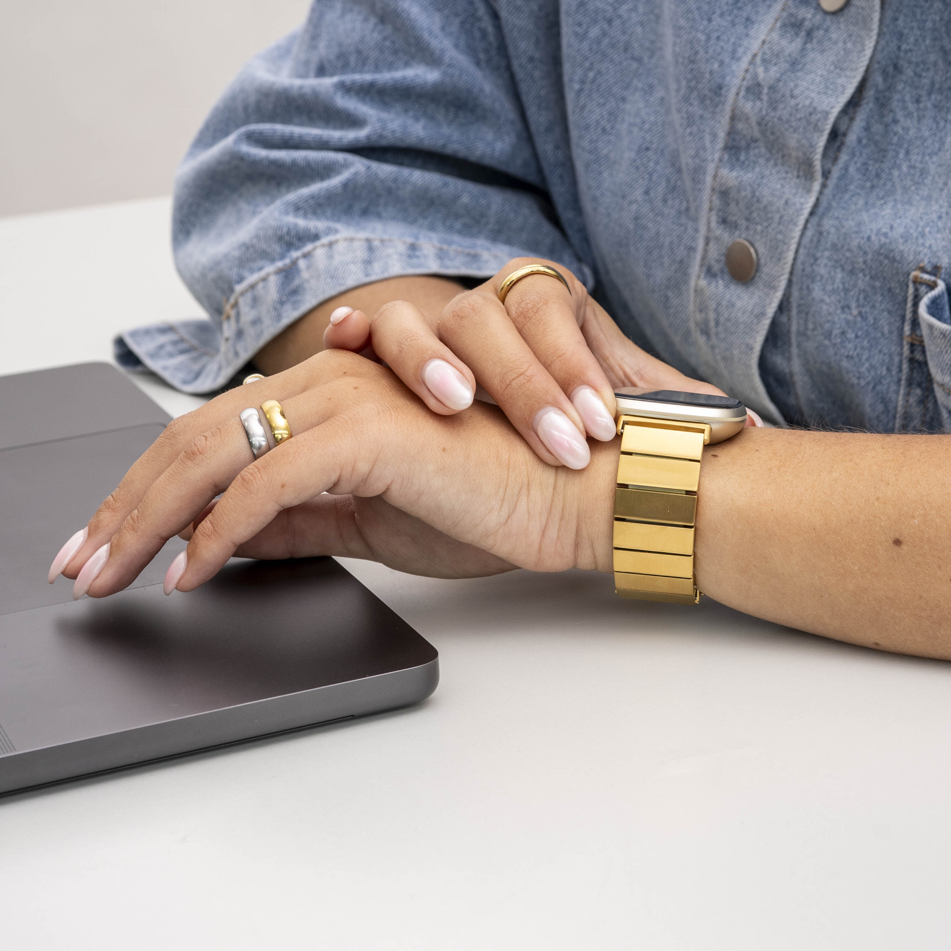 Fitbit Sense Metal Strap (Gold)