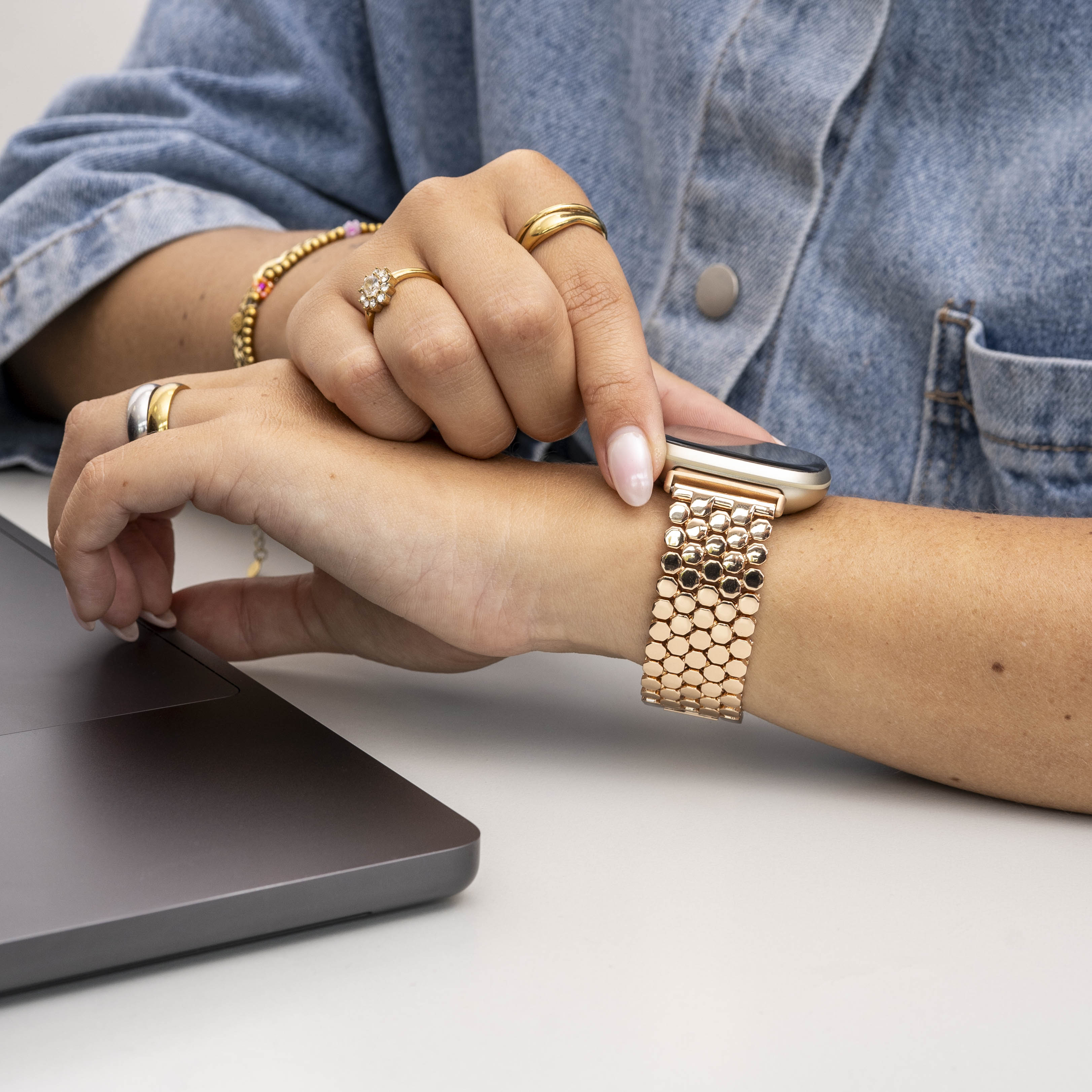 Bracelet acier poisson Fitbit Versa 3 (or rose)