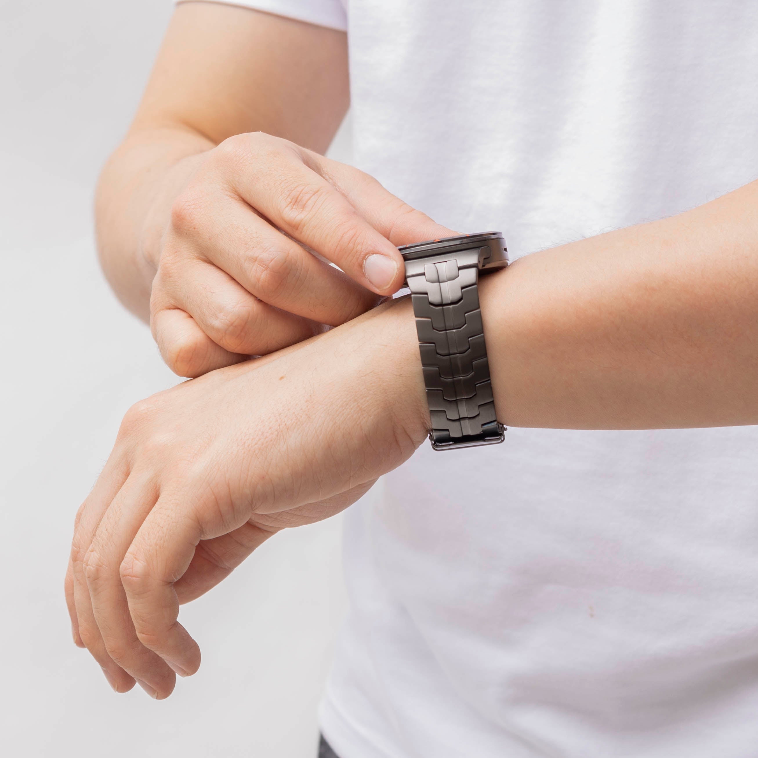 Bracelet titane 'Iron' Samsung Galaxy Watch Ultra (graphite)