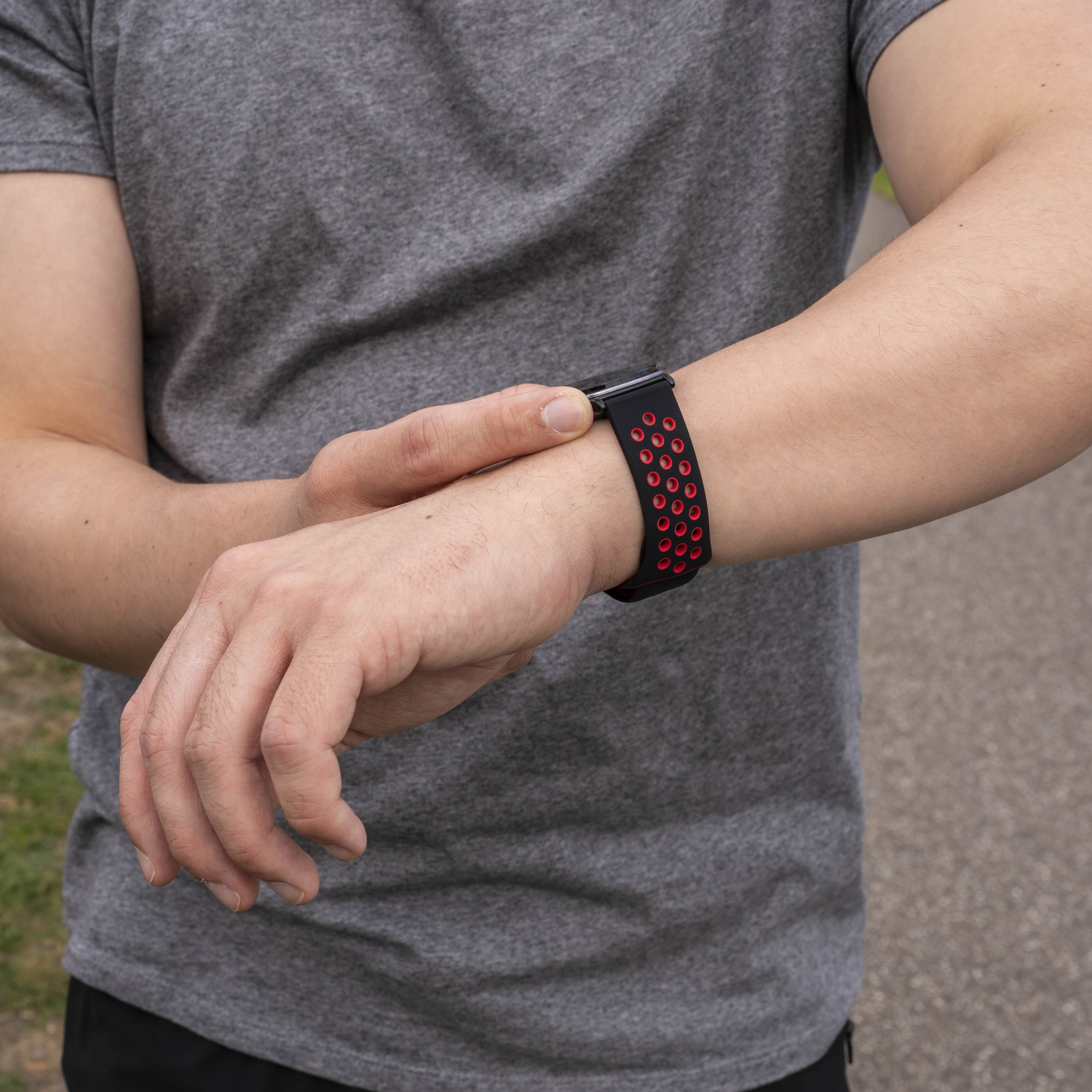 Bracelet sport Samsung Galaxy Watch 8 Classic (noir/rouge)