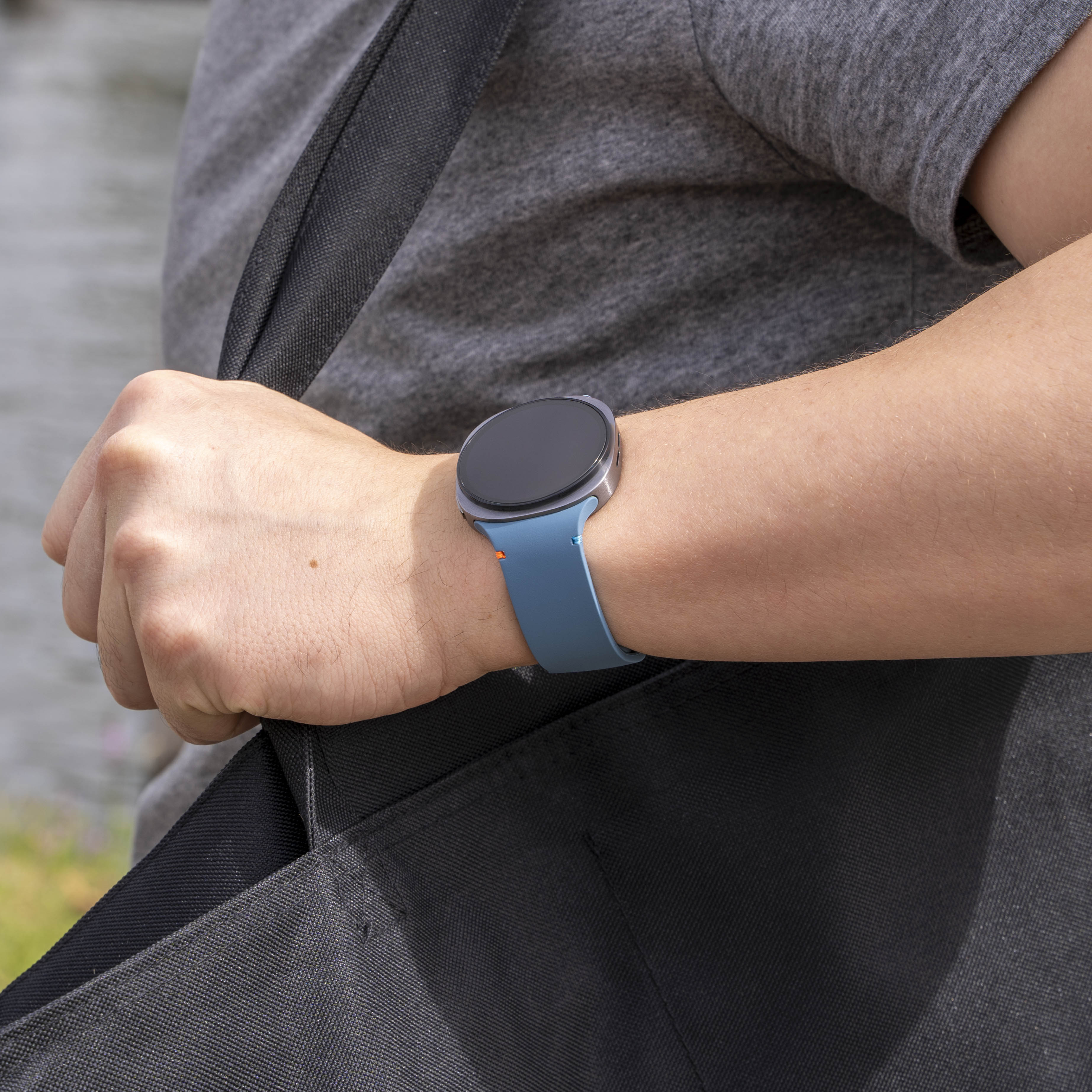 Bracelet silicone Samsung Galaxy Watch 8 Classic (bleu)