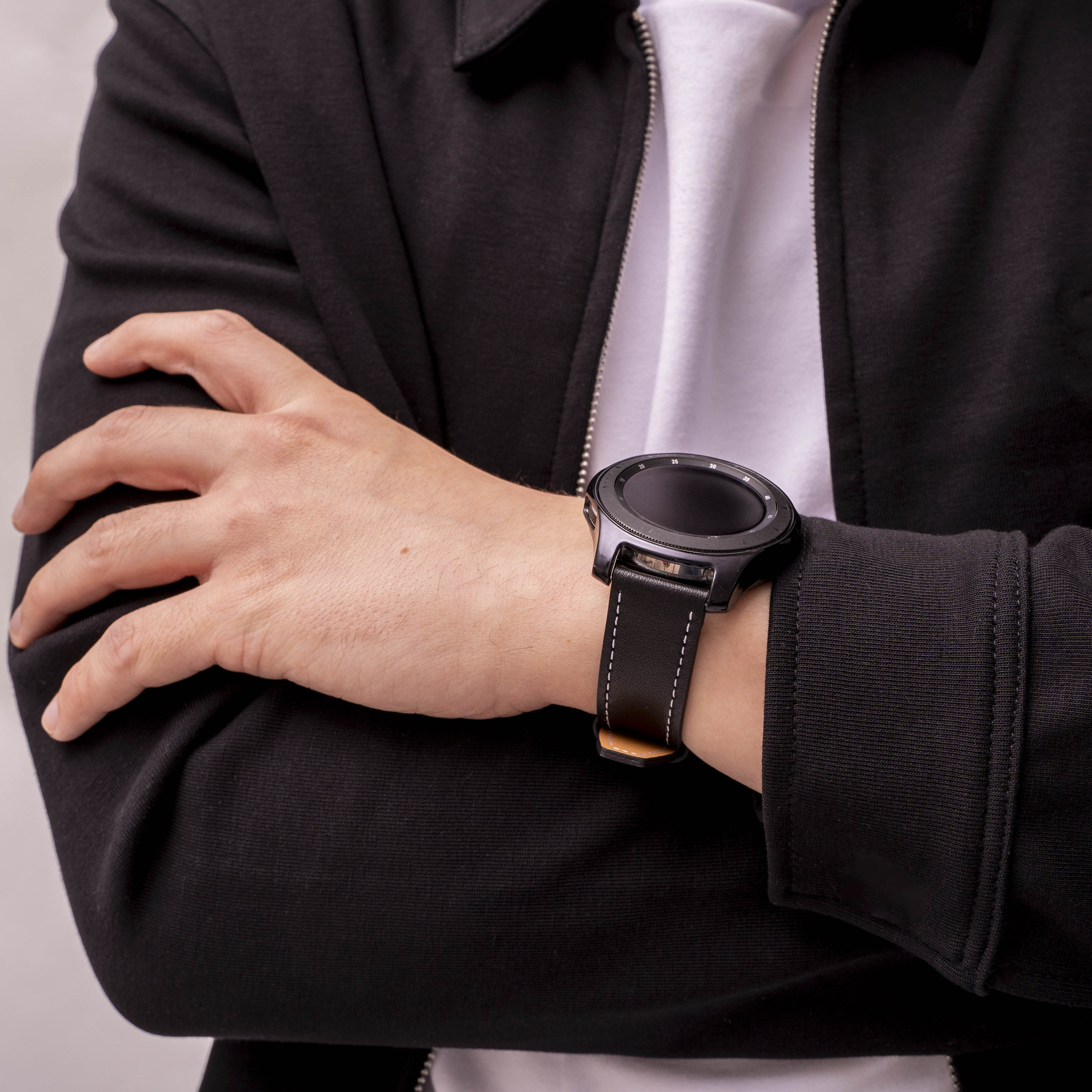 Huawei Watch GT 3 46mm 'One Push' Leather Strap (Black)