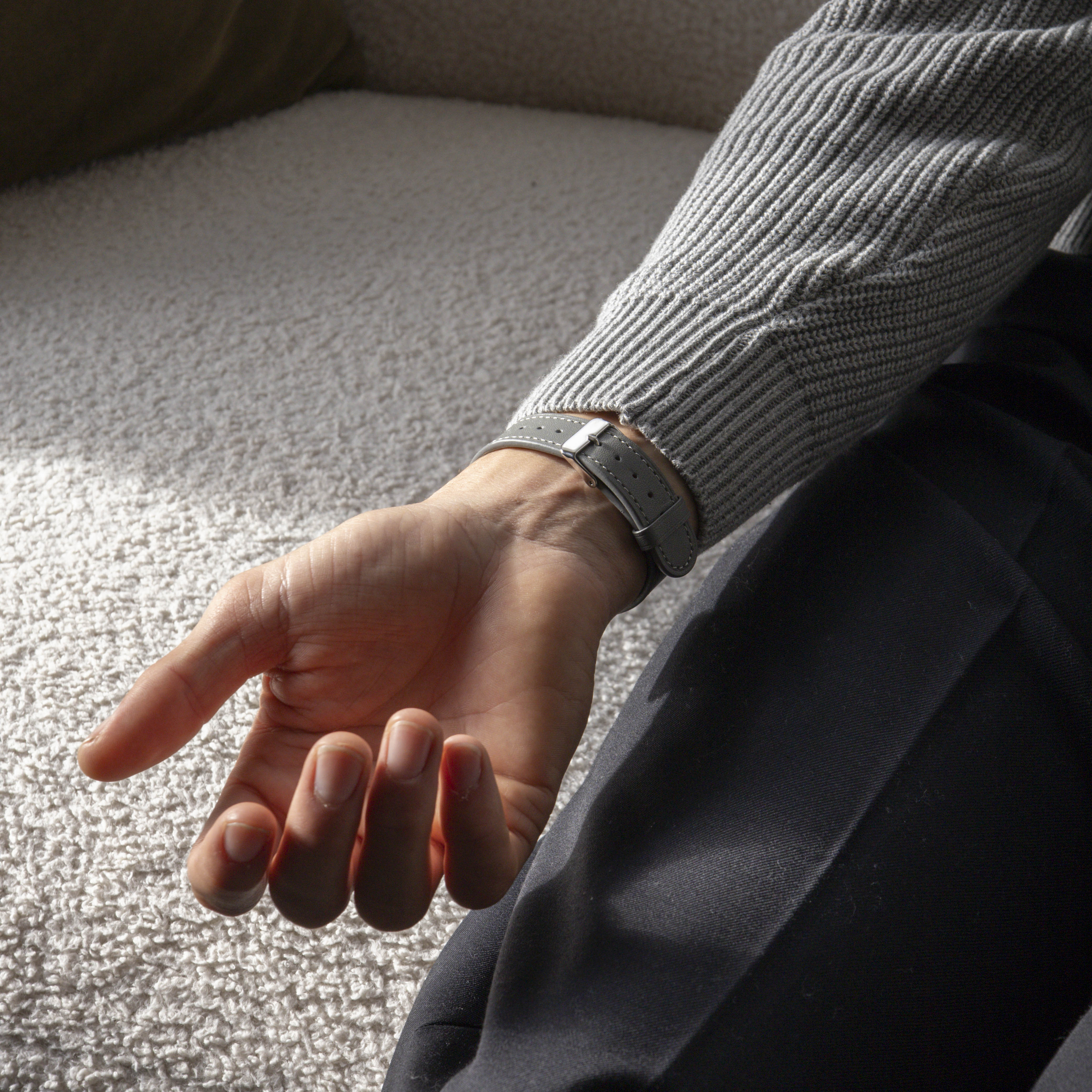 Bracelet cuir Fitbit Sense (gris)