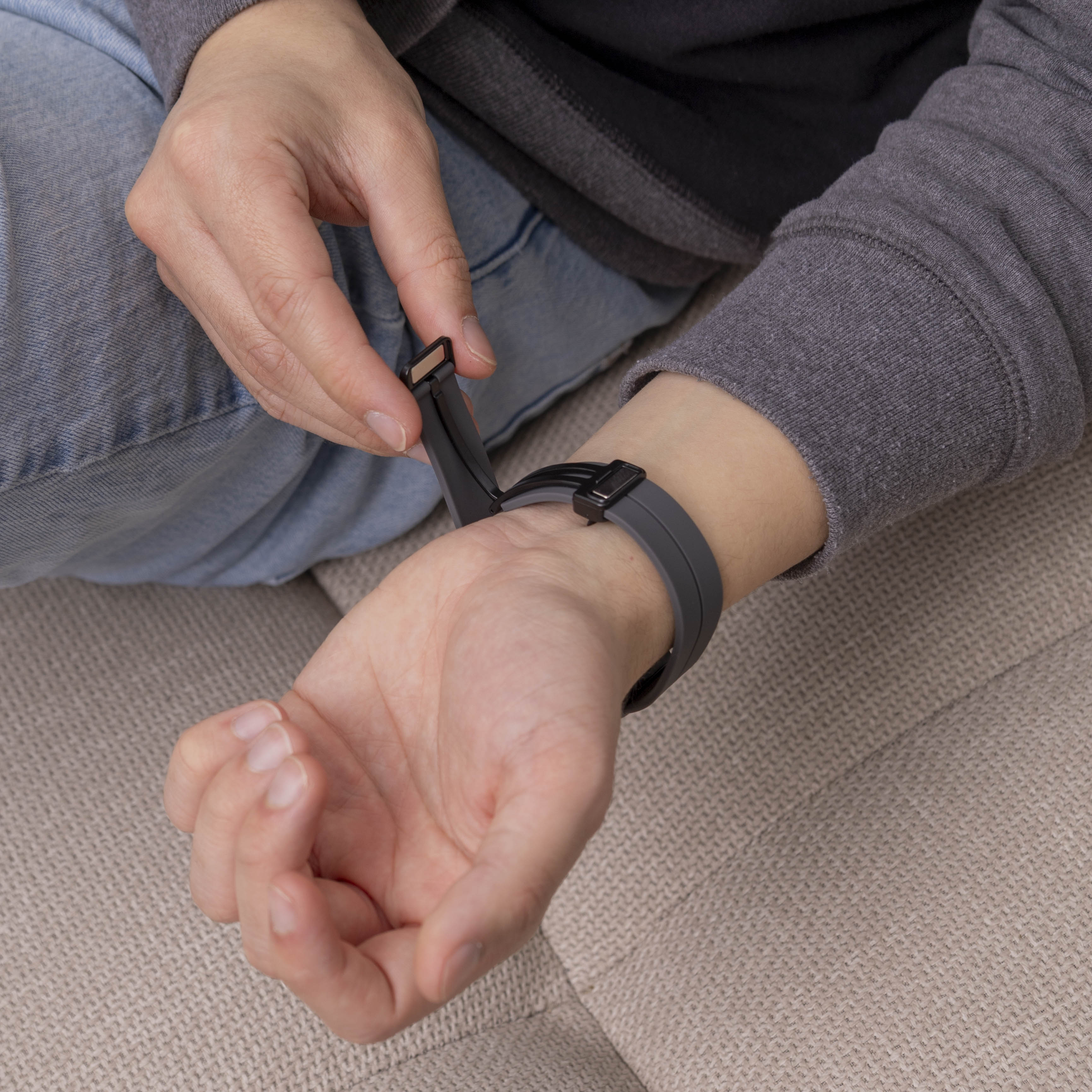 Bracelet silicone avec D-buckle Samsung Galaxy Fit 3 (gris foncé)