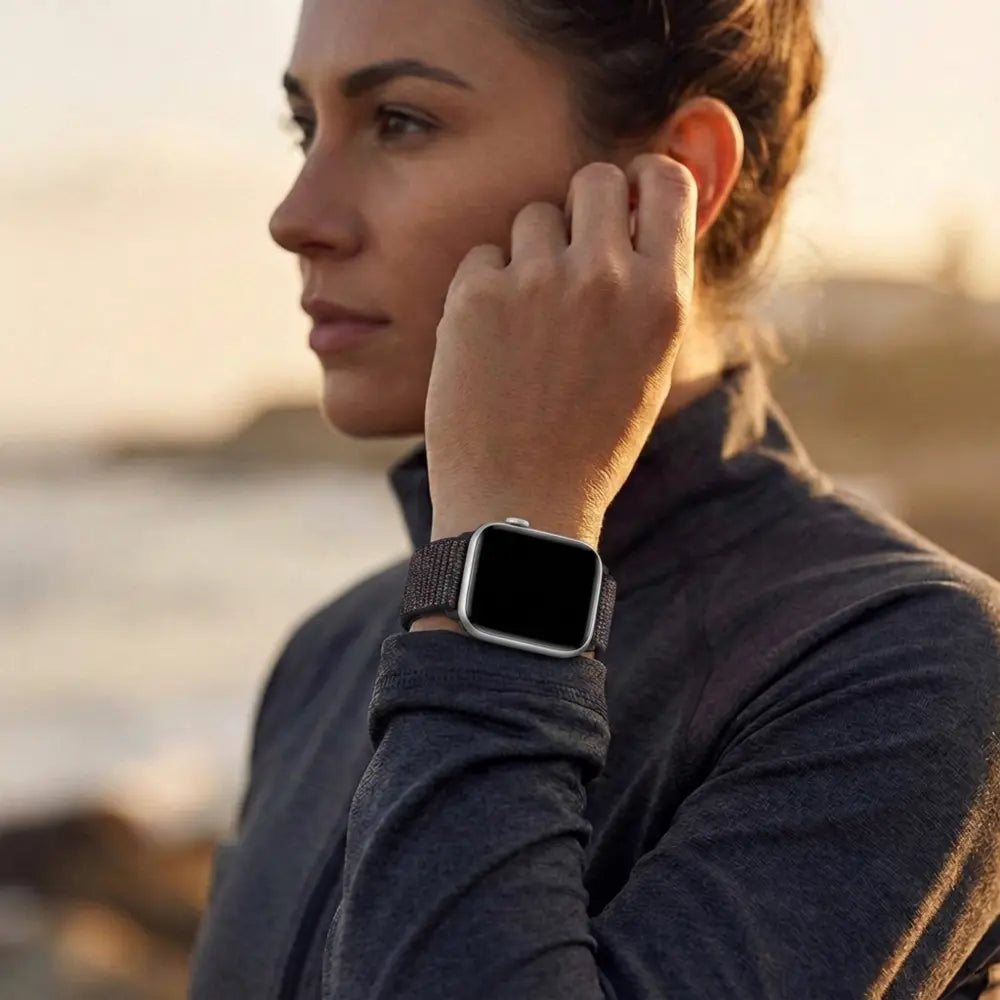 Bandz Apple Watch Nylon loop band (zwart mix)