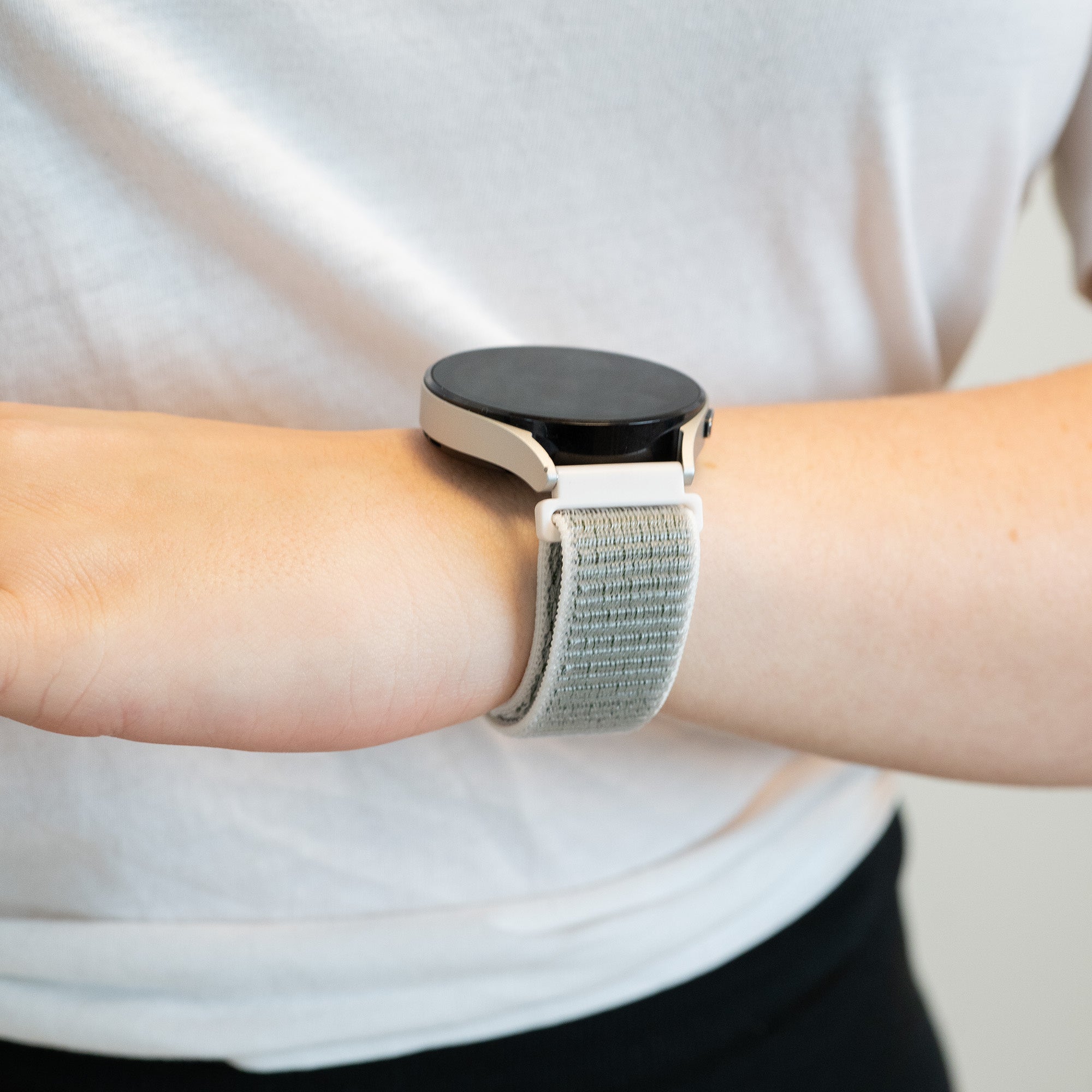 Bandz Bracelet nylon Loop Garmin Vivomove Trend (gris)