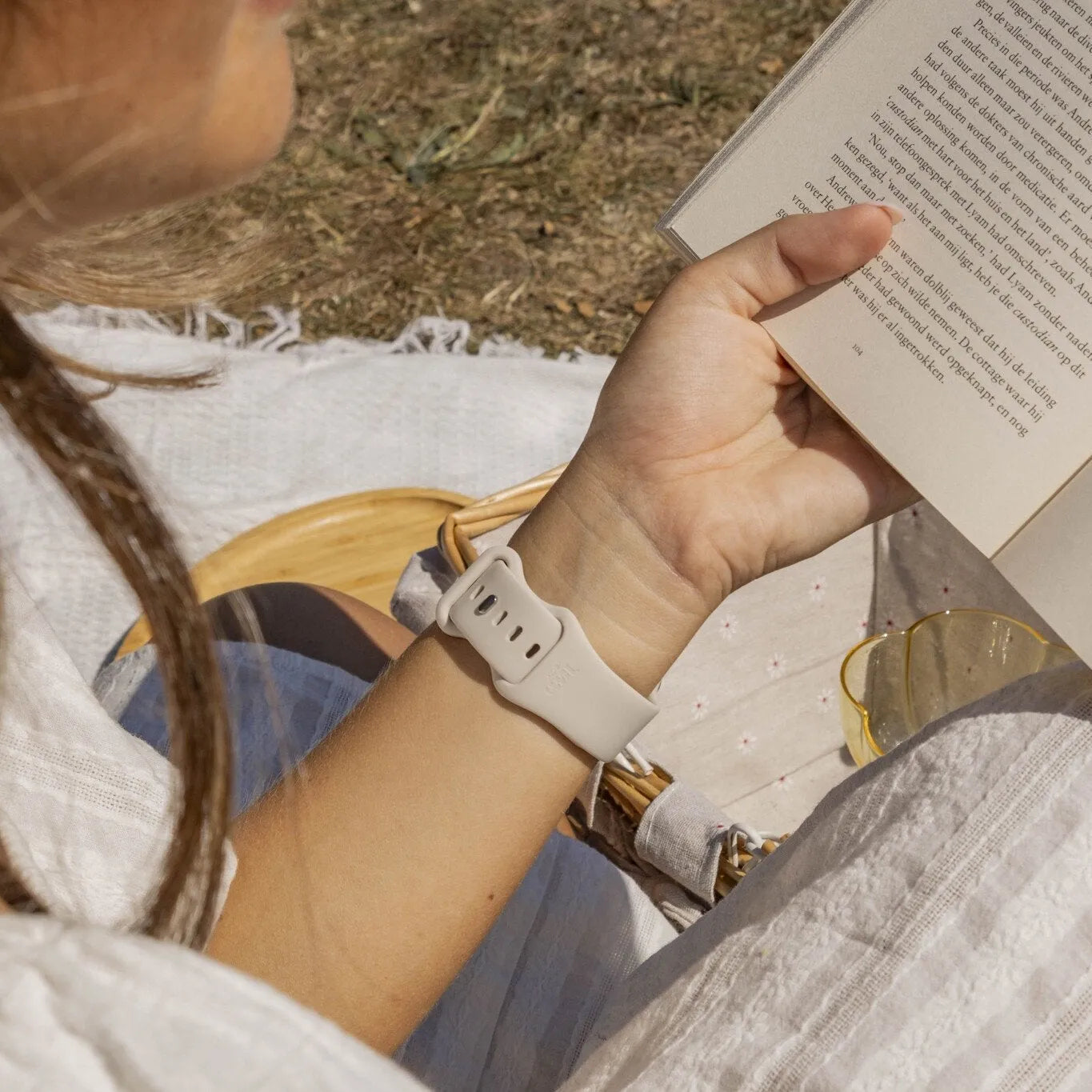 Bracelet en silicone xoxo Wildhearts Apple Watch (lumière stellaire)