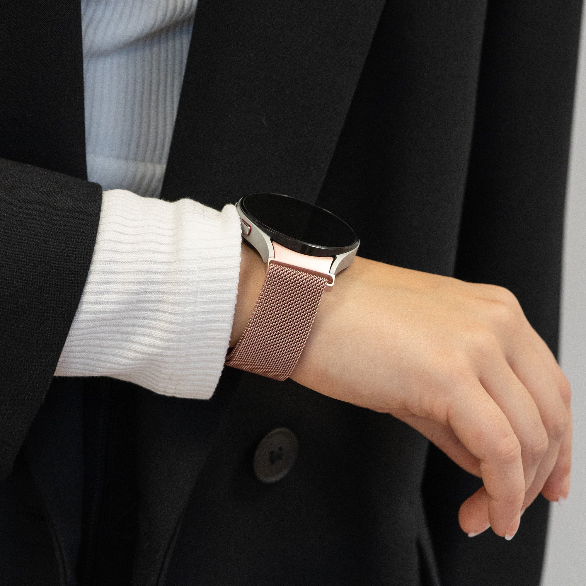 Bandz Samsung Galaxy Watch 5 - 40mm Milanese Loop Strap (Pink)