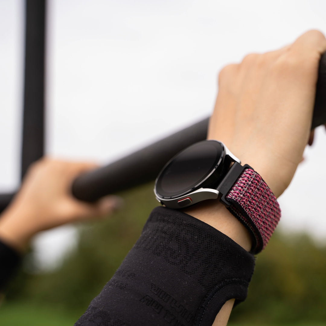 Nylon Strap, berry, lifestyle photo