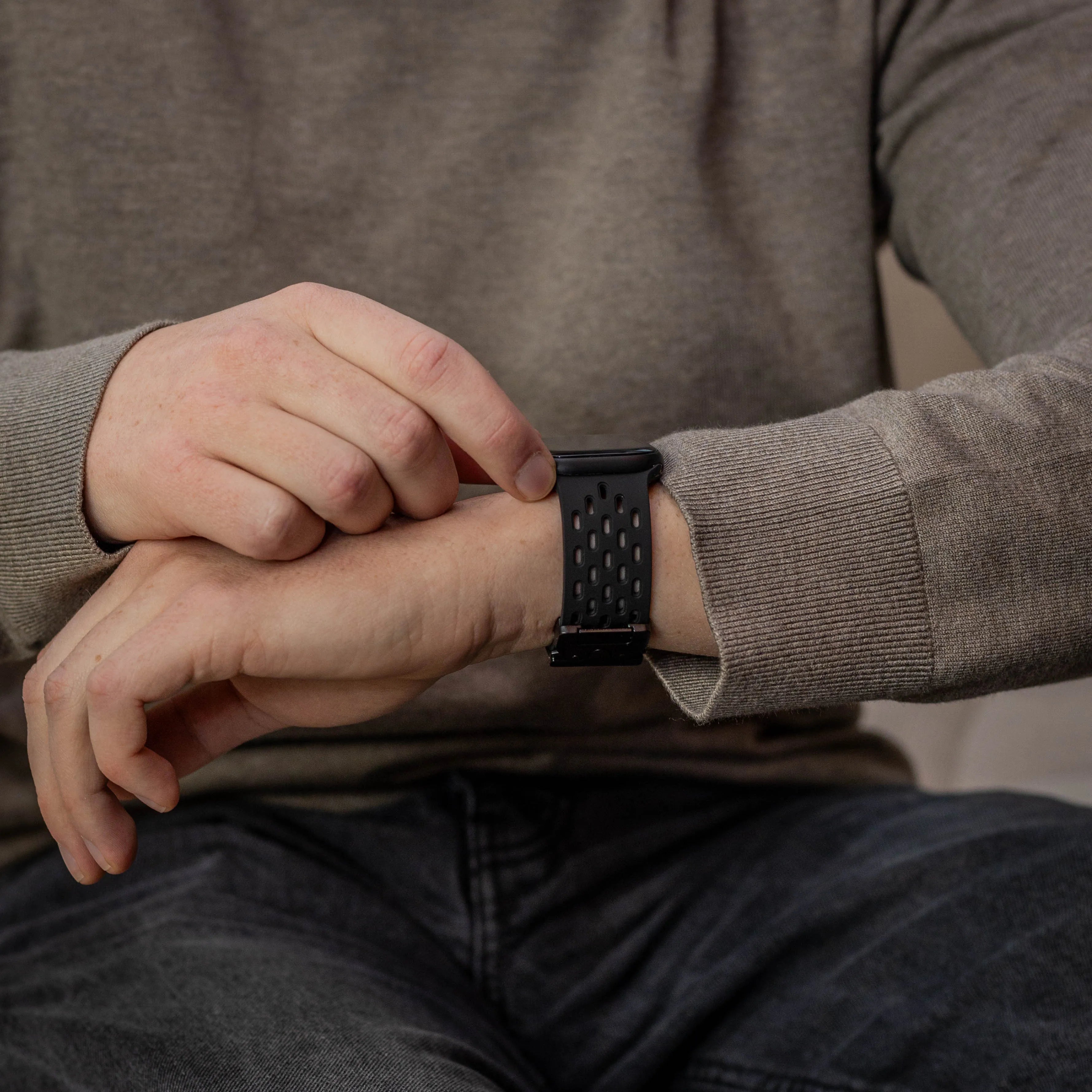 Bracelet silicone air avec P-buckle pour Apple Watch (noir)