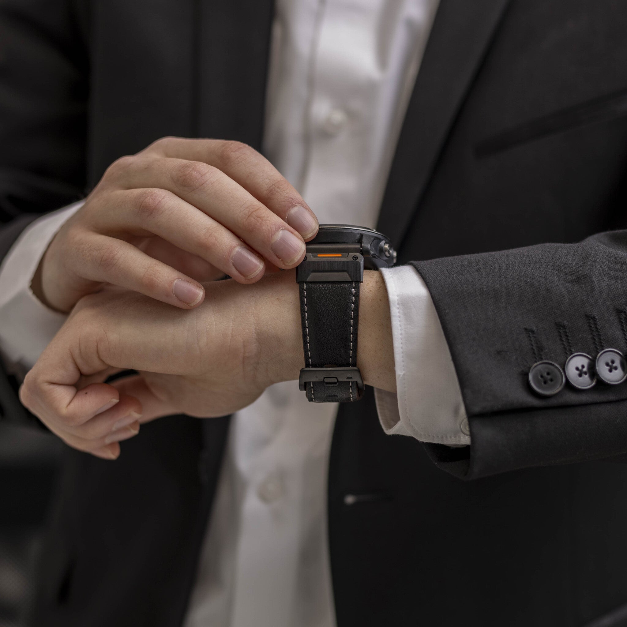 Garmin Forerunner 945 Genuine Leather Strap (Black)