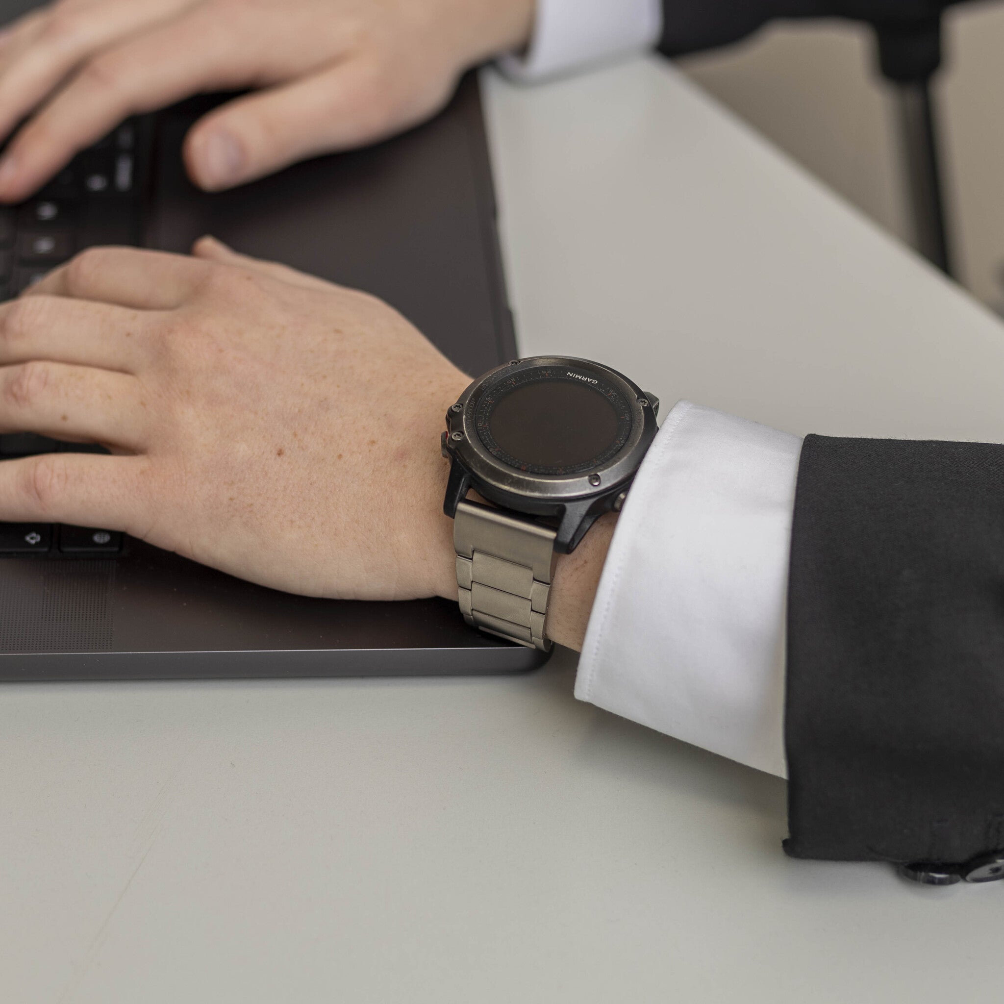 Garmin Approach S62 Magnetic Titanium Strap (Silver)