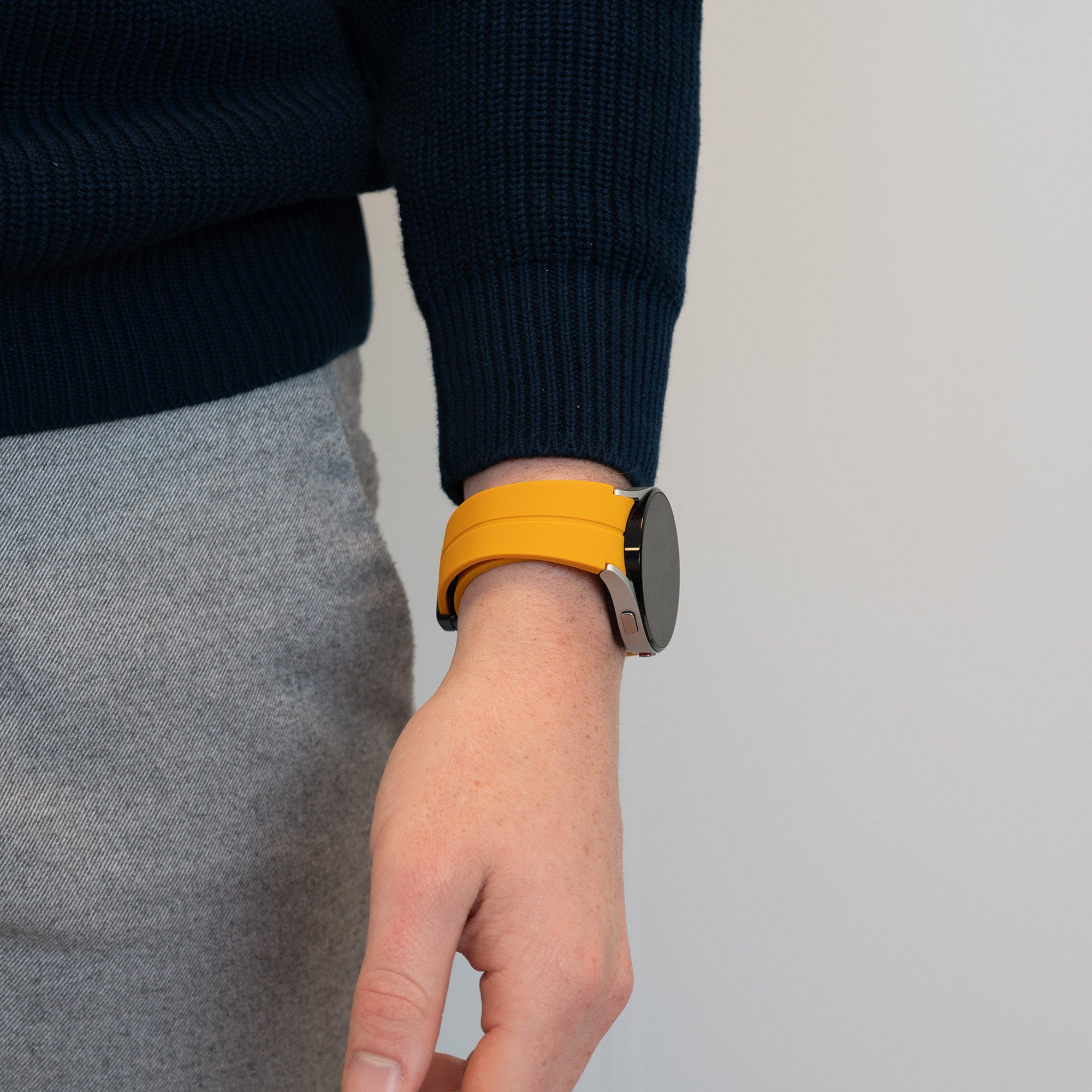 Bandz Bracelet silicone avec D-Buckle Samsung Galaxy Watch 6 Classic - 47mm (jaune)