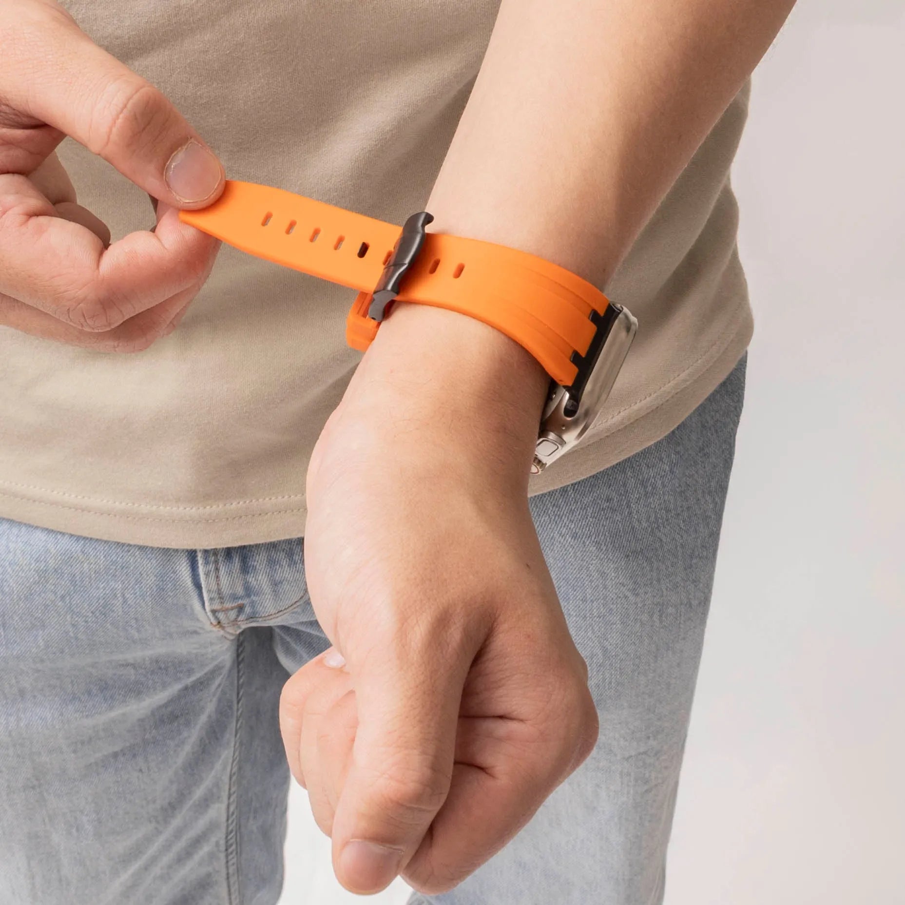 Bracelet silicone de luxe liquide Apple Watch (orange avec noir)