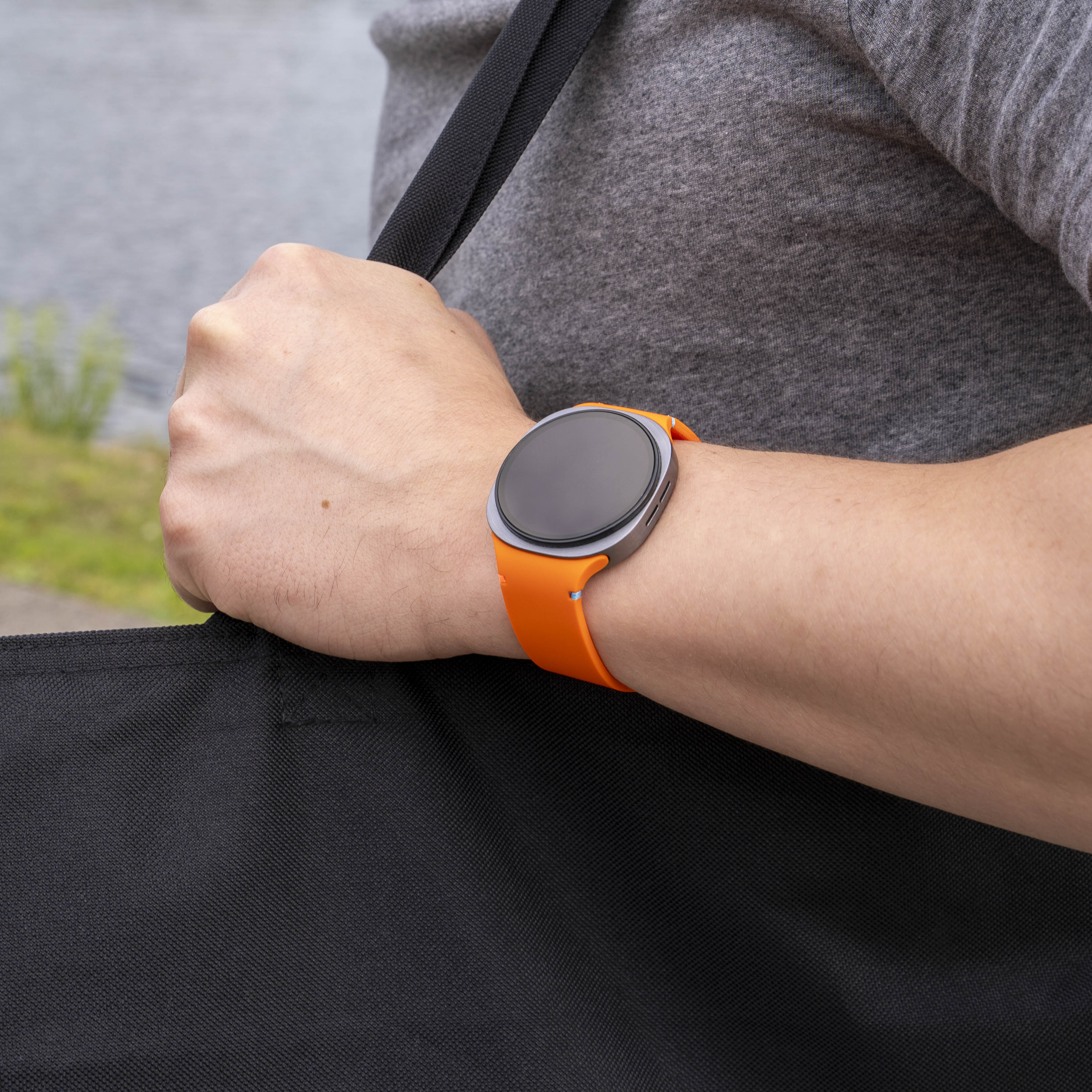 Samsung Galaxy Watch 8 - 44mm Silicone Strap (Orange)