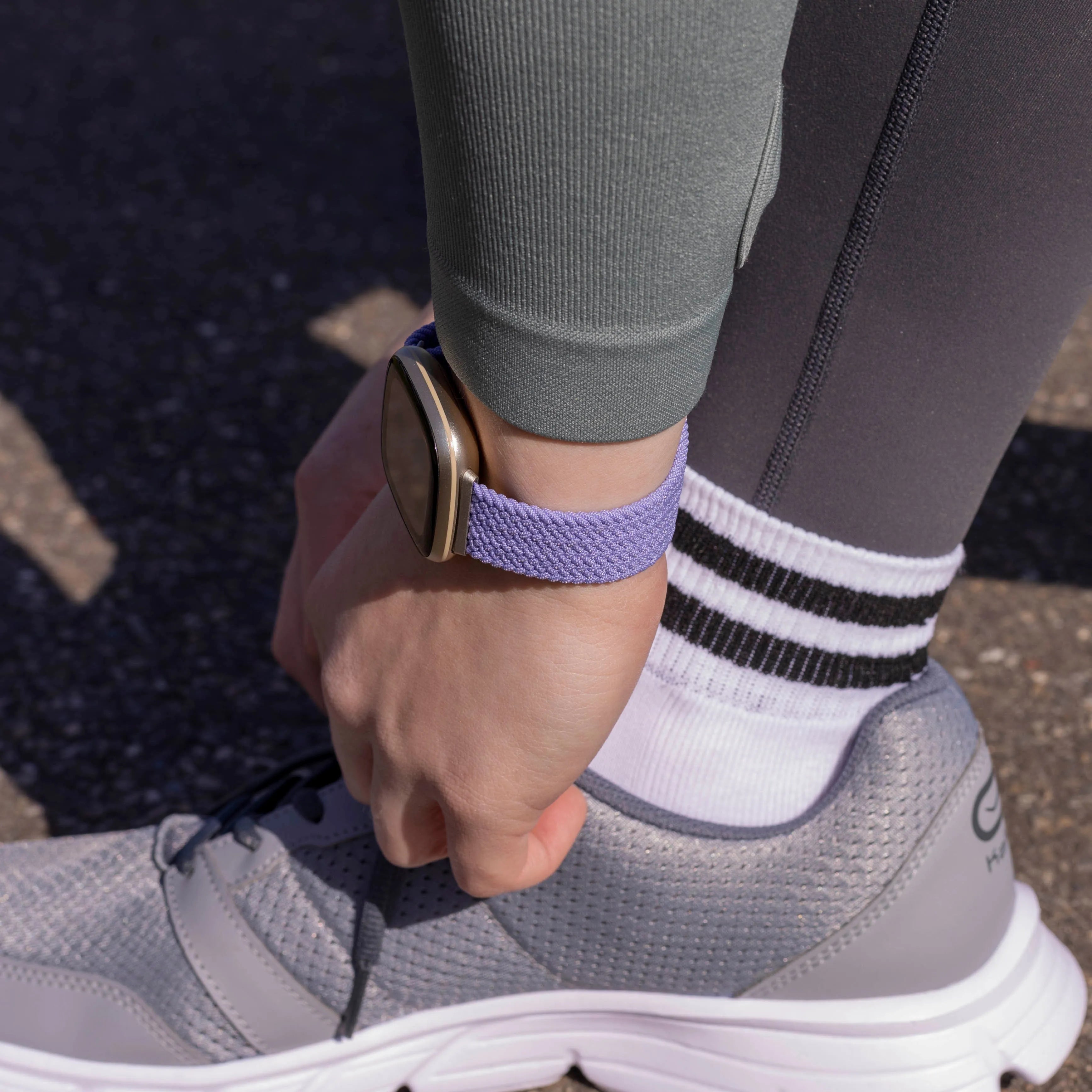 Bracelet tressé réglable Fitbit Sense (lila)