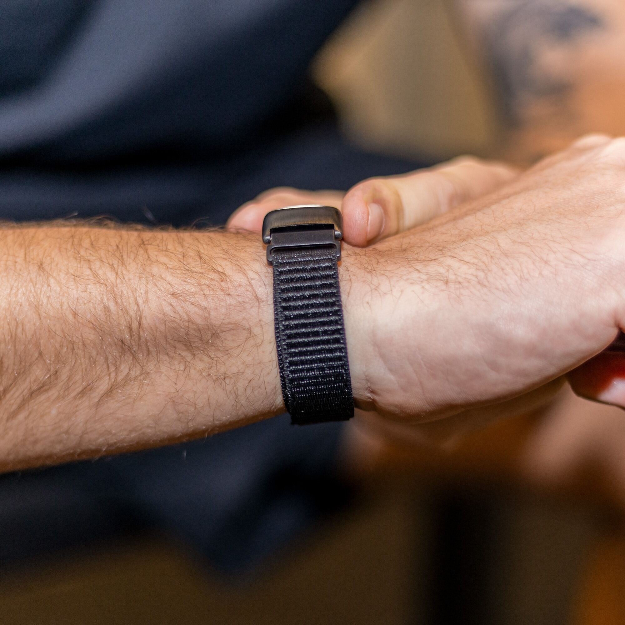 Bracelet nylon Fitbit Charge 5 (noir)