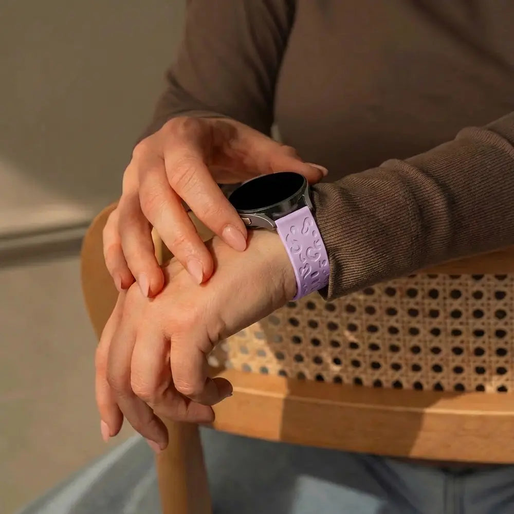 Bandz Bracelet silicone 'Léopard' Garmin Forerunner 255s (mauve)