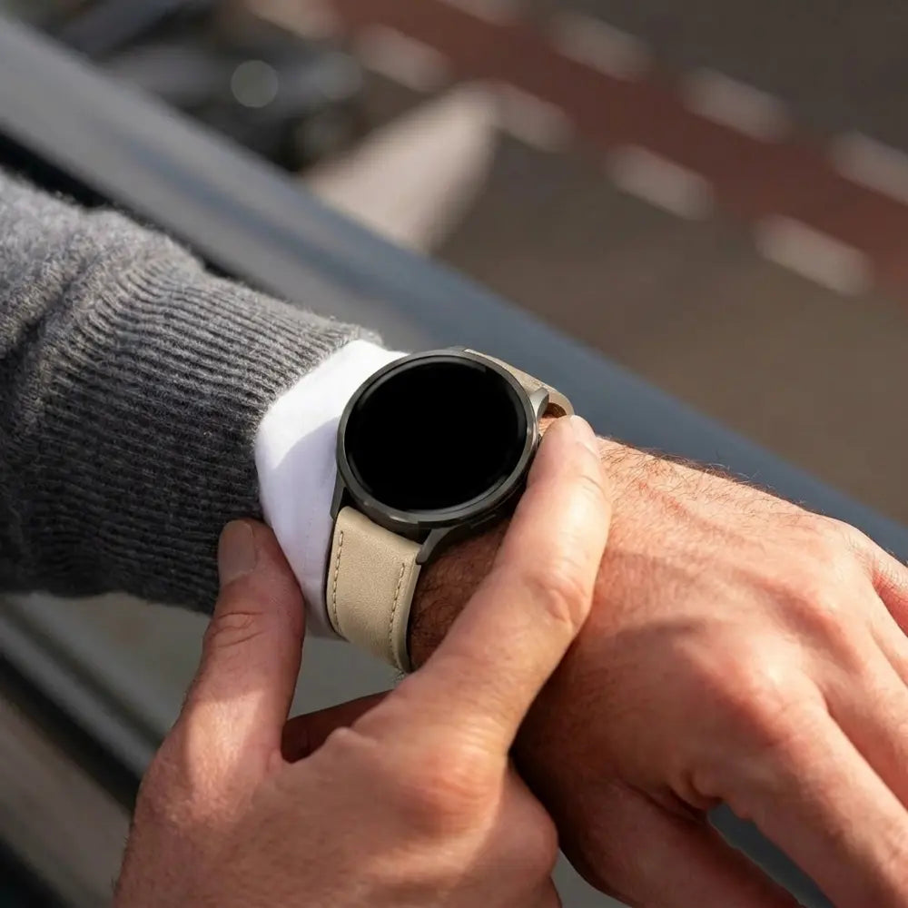 Bandz Garmin Venu 4 - 41mm Leather Strap 'Deluxe' (Milk Tea)