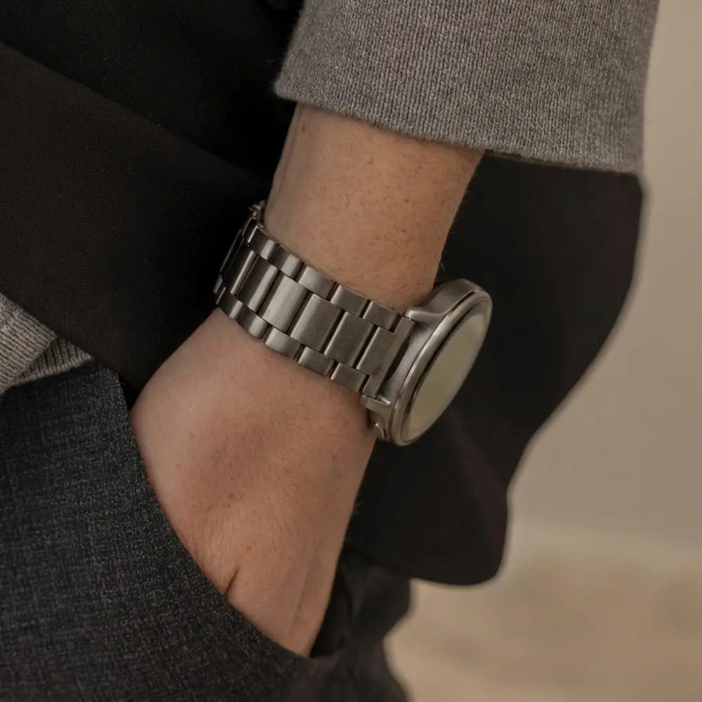 Samsung Galaxy Watch 8 - 44mm titanium bandje (grafiet)