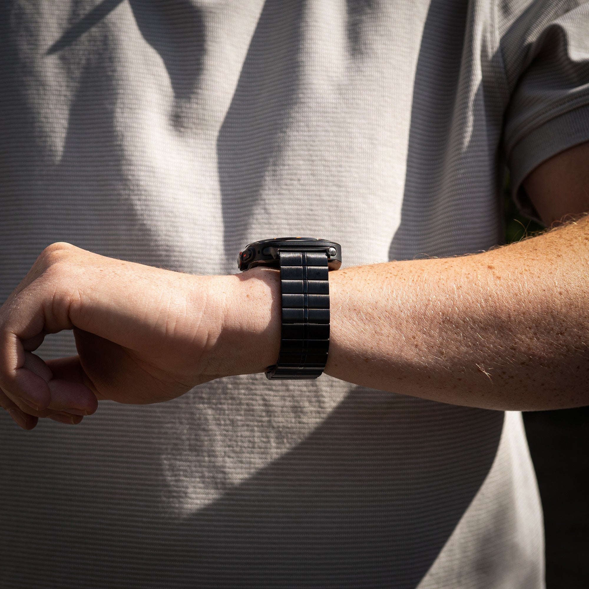 Bracelet métal de luxe Samsung Galaxy Watch Ultra (noir)