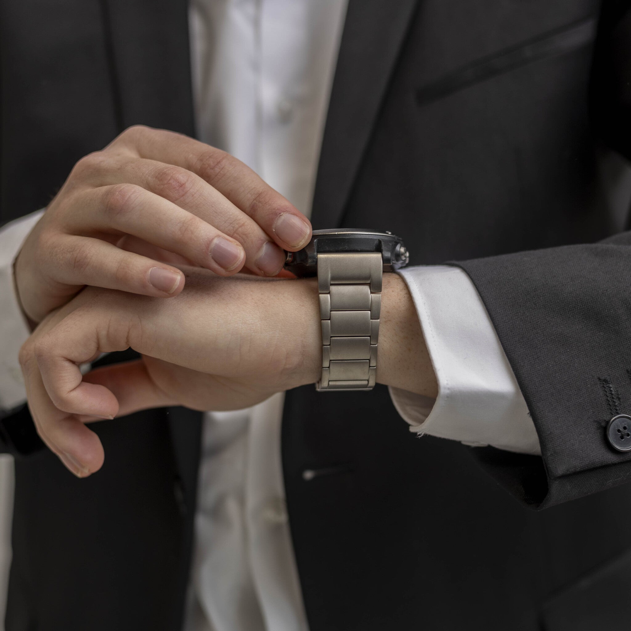 Bracelet titane magnétique Garmin Descent MK1 (titane)