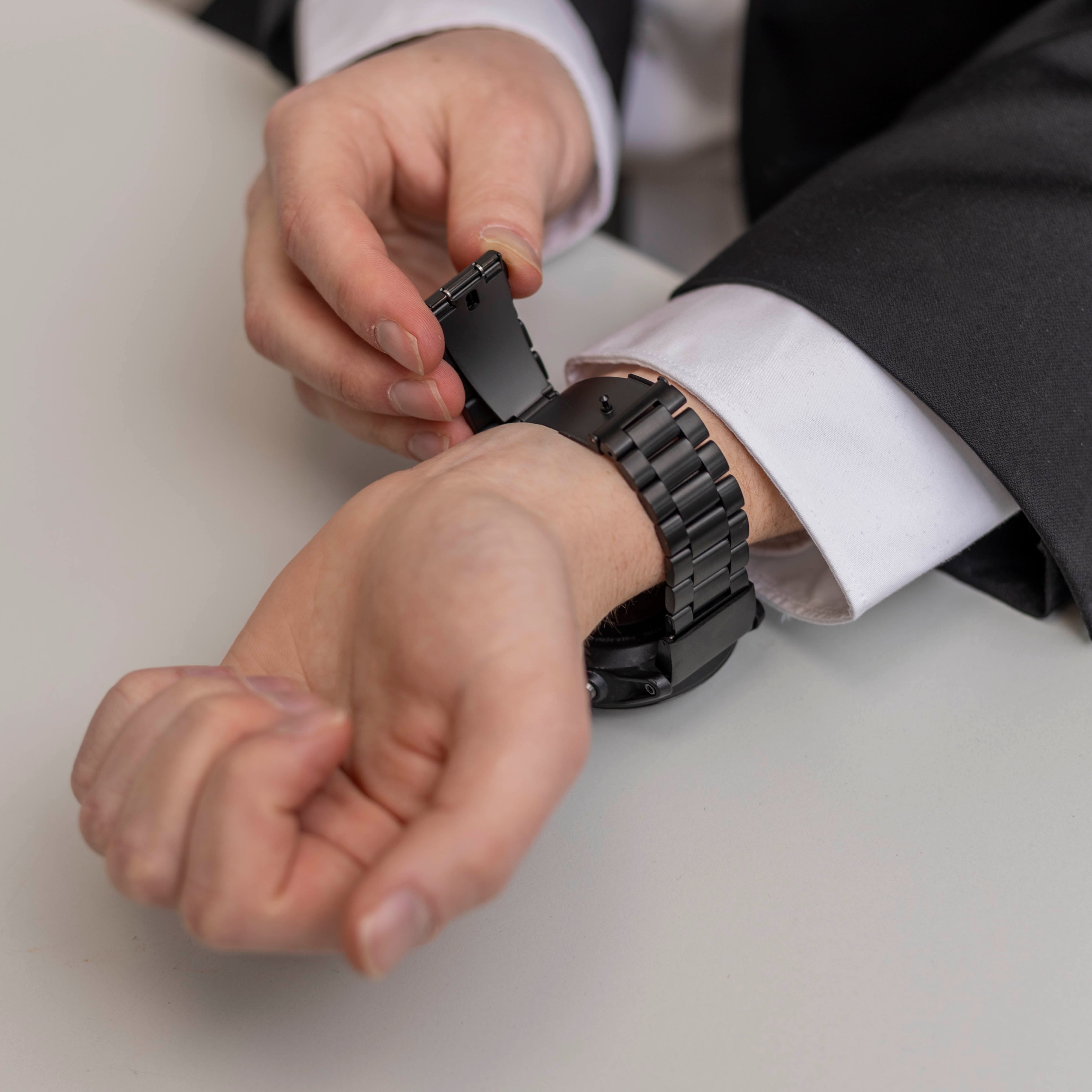 Bandz Bracelet acier "Classic" Garmin Fenix 7x (noir)