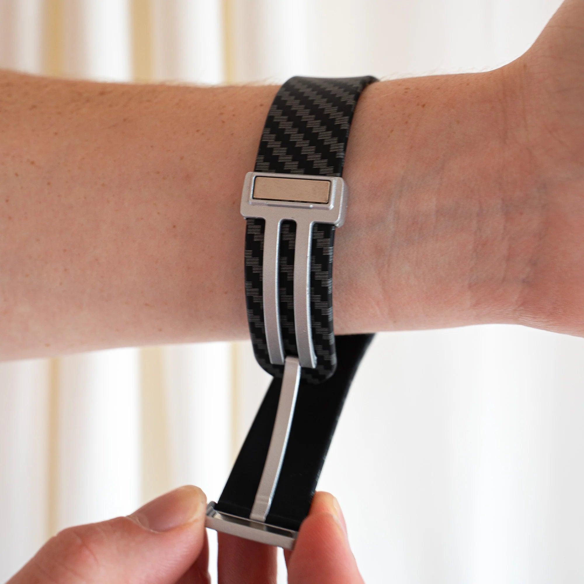 Bracelet magnetique Carbon Fibre Samsung Galaxy Watch 5 Pro