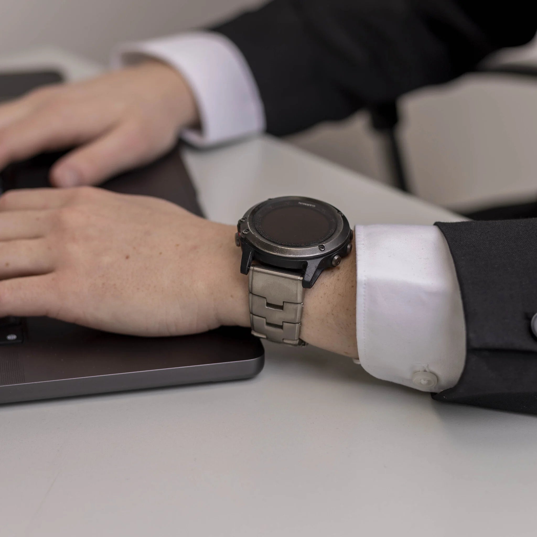 Garmin Fenix 7 Titanium Strap (Silver)