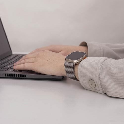 Apple Watch Titanium Milanese Strap (Titanium)