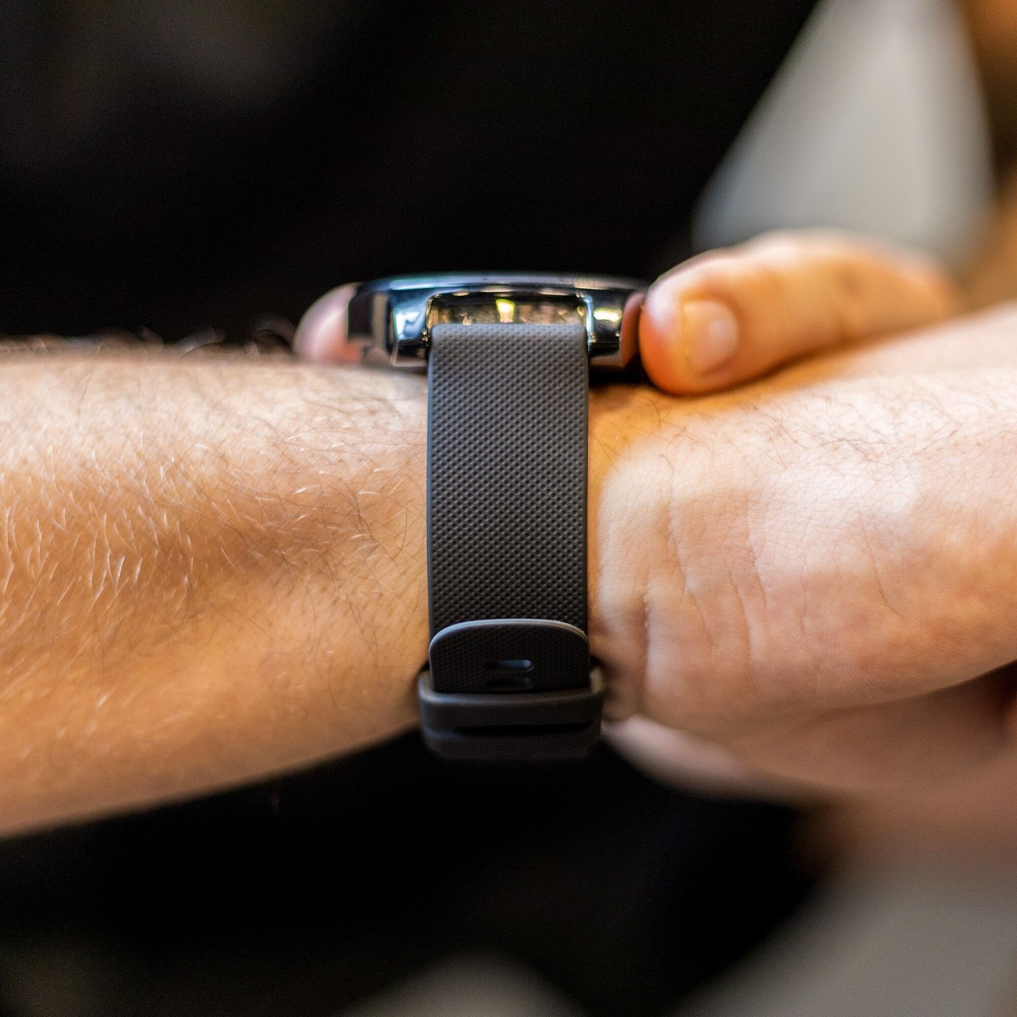 Bracelet silicone de luxe Polar Ignite 3 (noir)