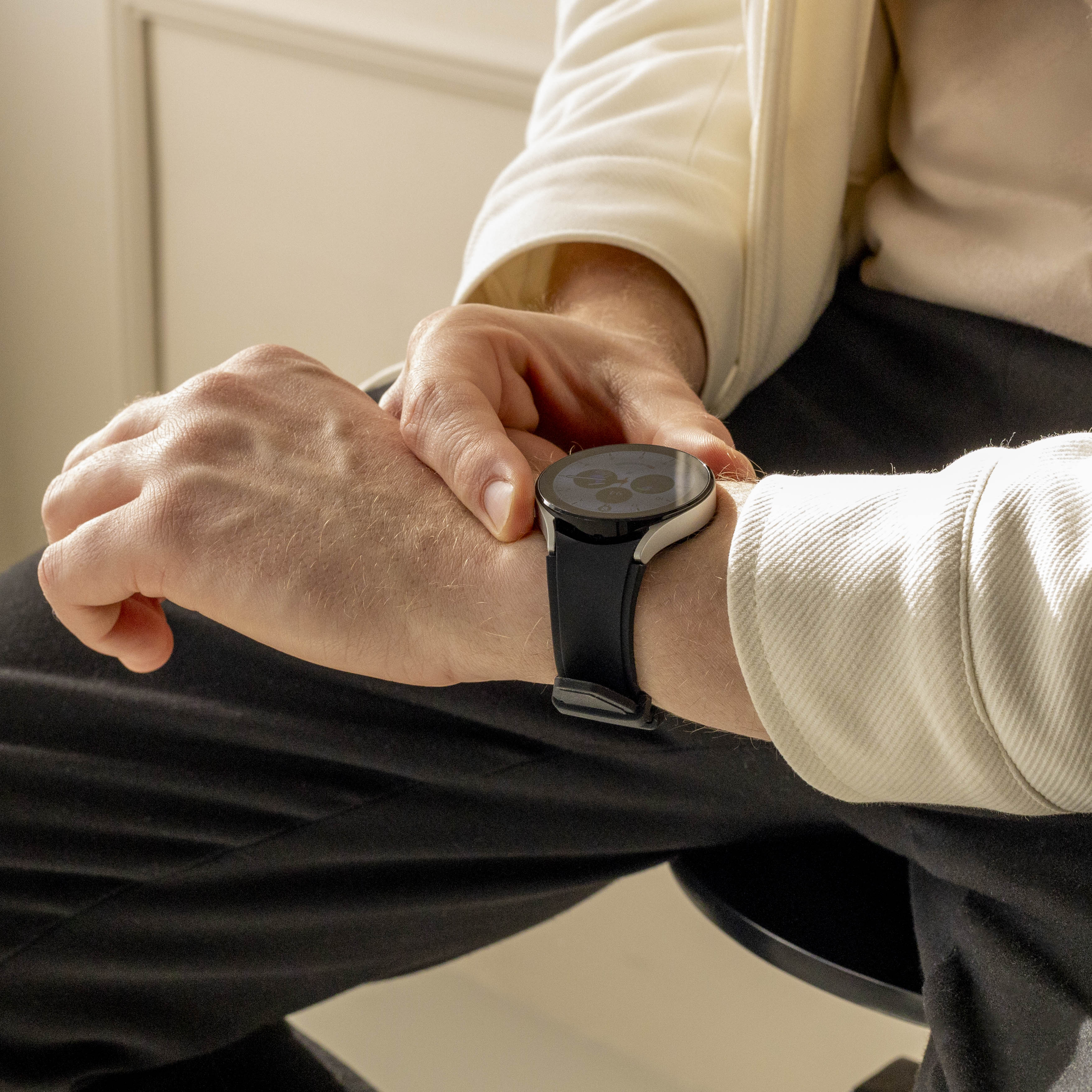 Bracelet silicone 'perfect fit' Samsung Galaxy Watch 7 - 44mm (noir)