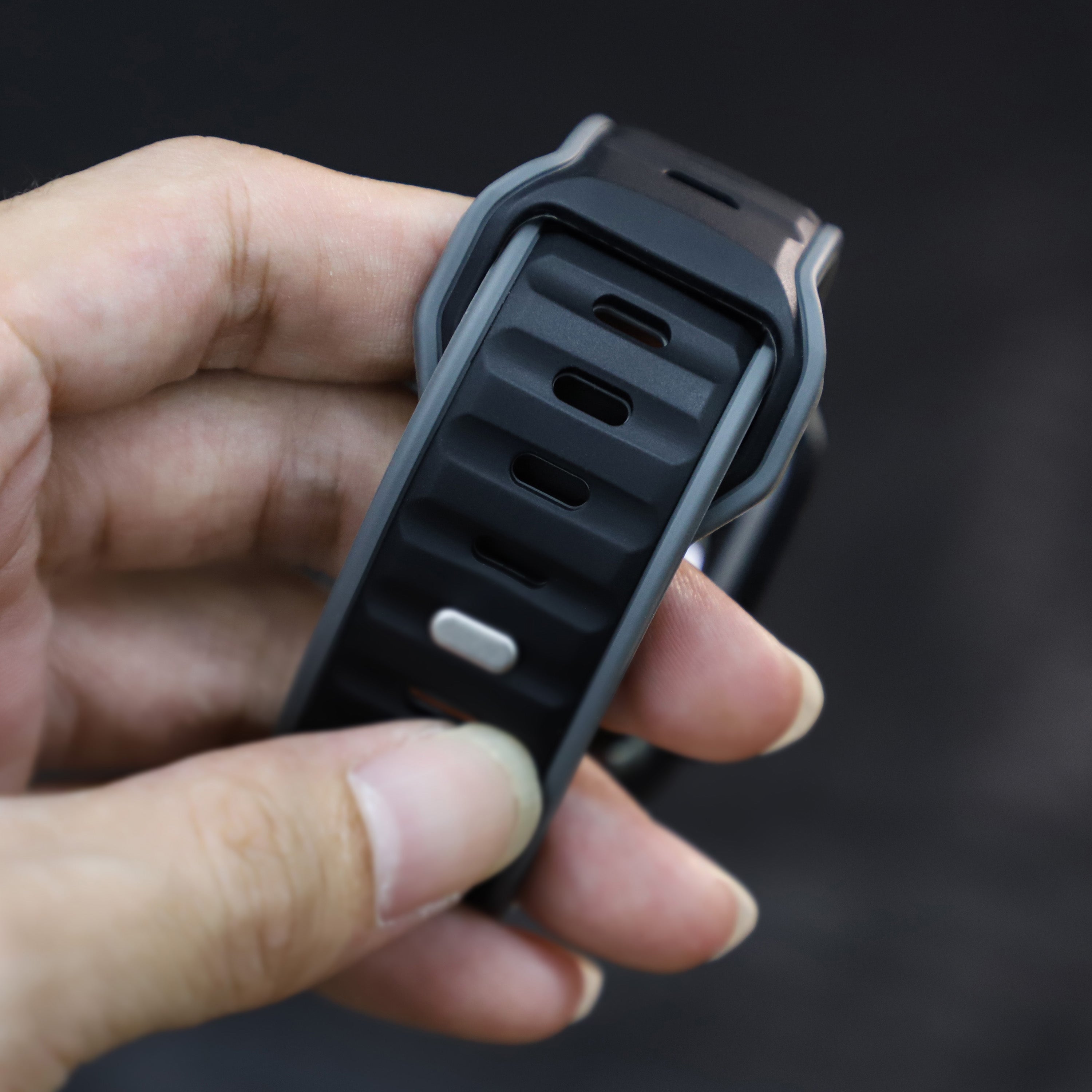 Apple Watch Premium Outdoor Silicone Strap (Black/Gray)