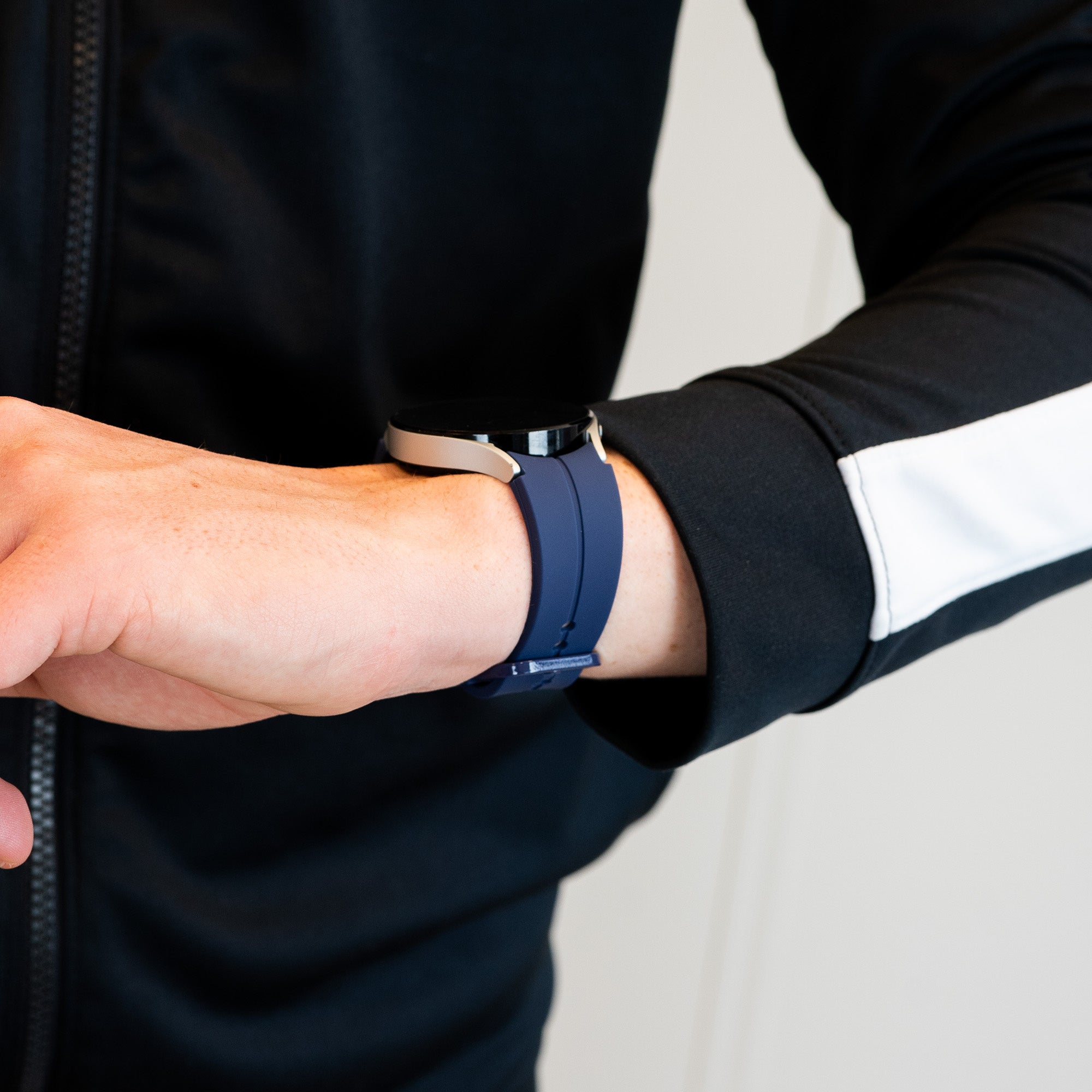 Bandz Bracelet silicone "Extreme" Samsung Galaxy Watch 6 - 44mm (bleu foncé)