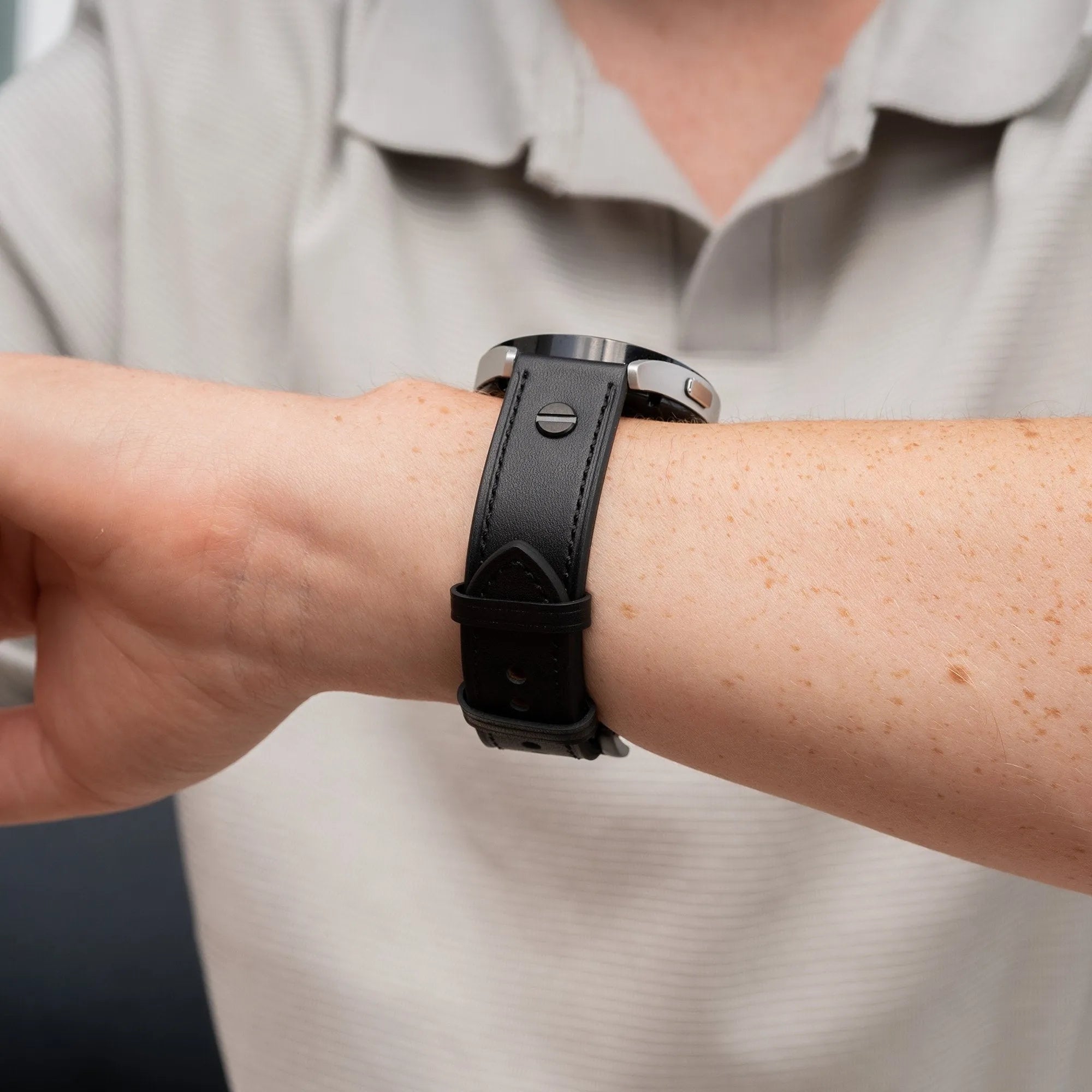 Coros Apex 42mm Leather Strap with Screw (Black)