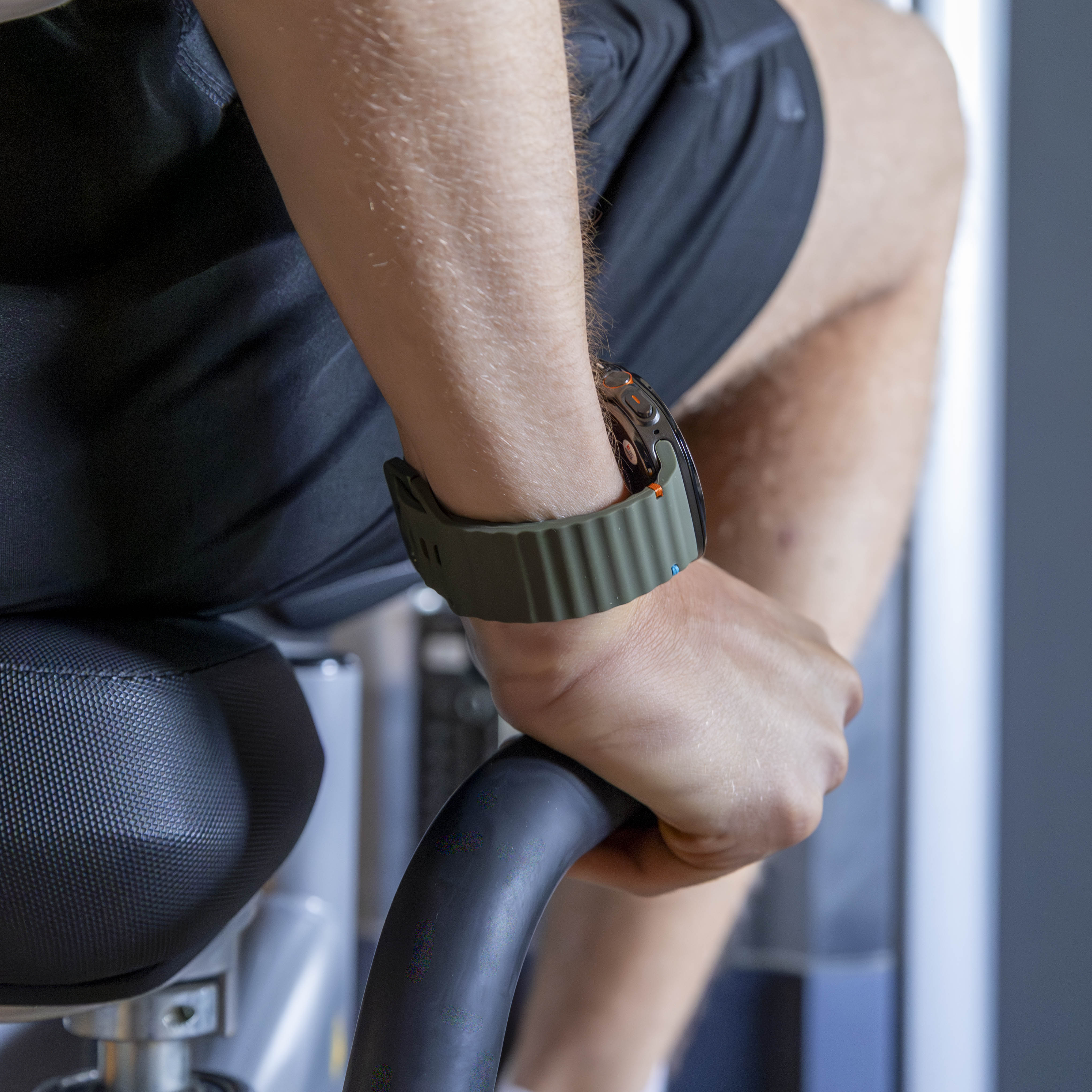 Samsung Galaxy Watch Ultra Wave Silicone Strap (Army green)